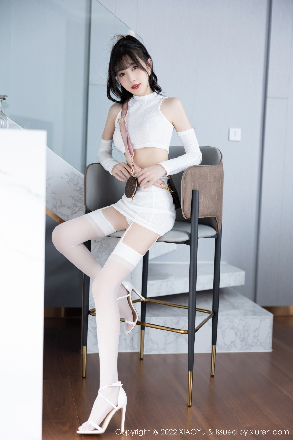 xgyw.top_[XiaoYu画语界]Vol.928_模特林星阑半脱露白色抹胸内衣配白丝吊袜秀曼妙身姿诱惑写真81P