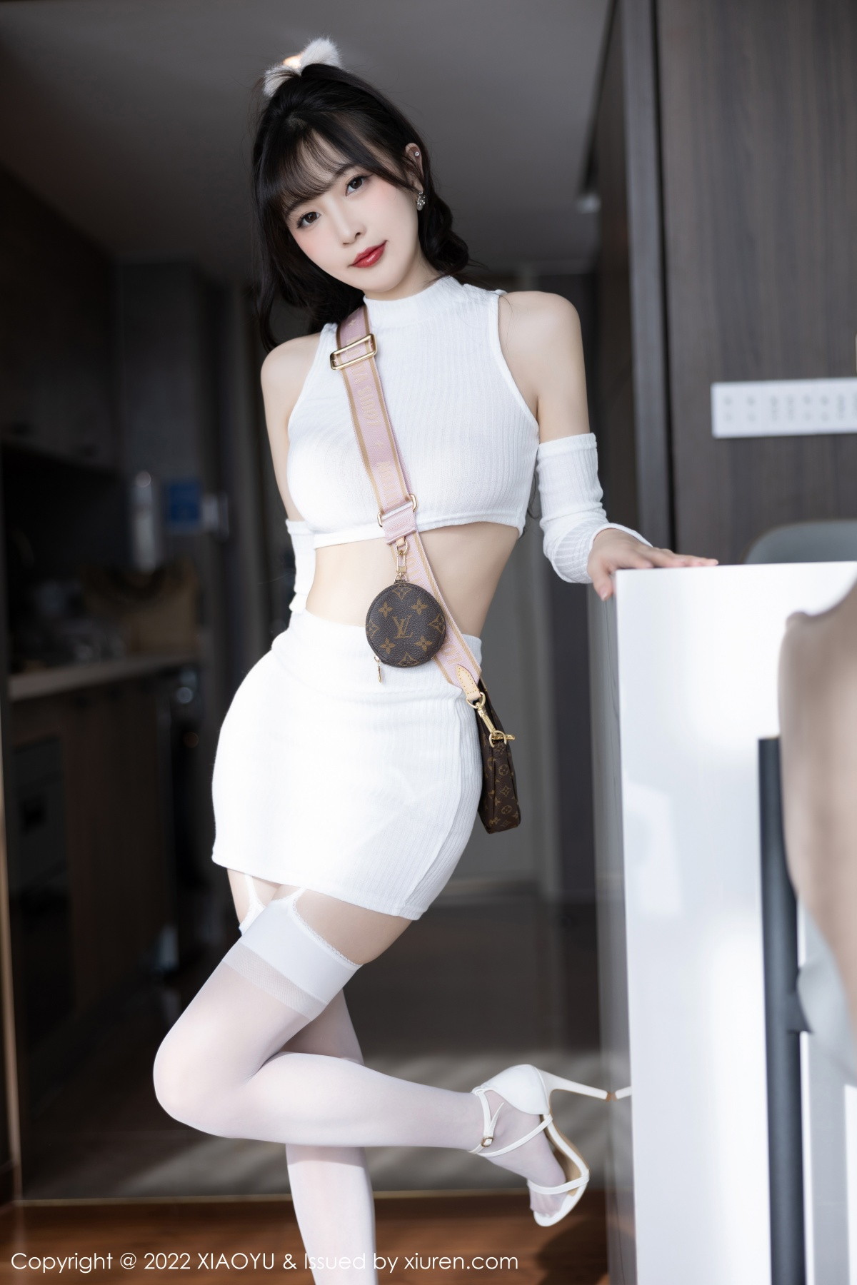 xgyw.top_[XiaoYu画语界]Vol.928_模特林星阑半脱露白色抹胸内衣配白丝吊袜秀曼妙身姿诱惑写真81P