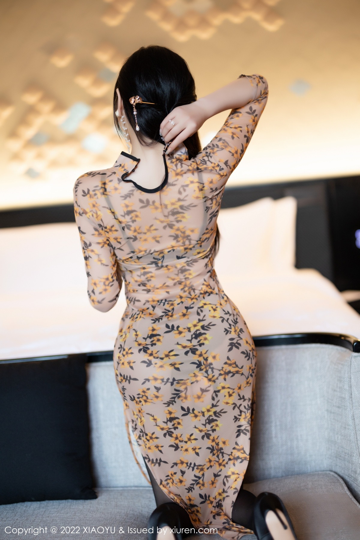 xgyw.top_[XiaoYu画语界]Vol.927_女神杨晨晨Yome脱轻透旗袍露黑色蕾丝内衣配开档黑丝诱惑写真88P