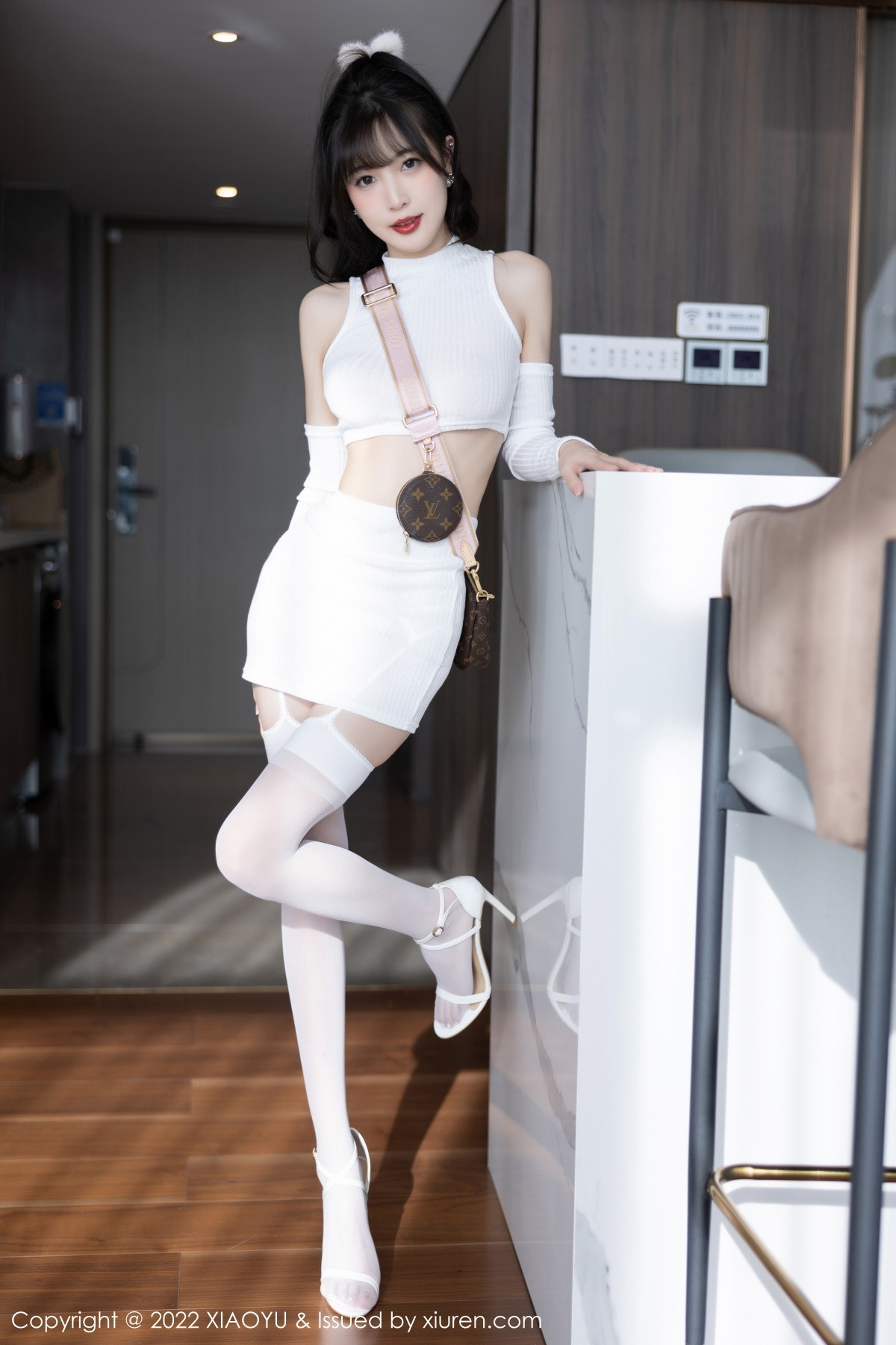 xgyw.top_[XiaoYu画语界]Vol.928_模特林星阑半脱露白色抹胸内衣配白丝吊袜秀曼妙身姿诱惑写真81P