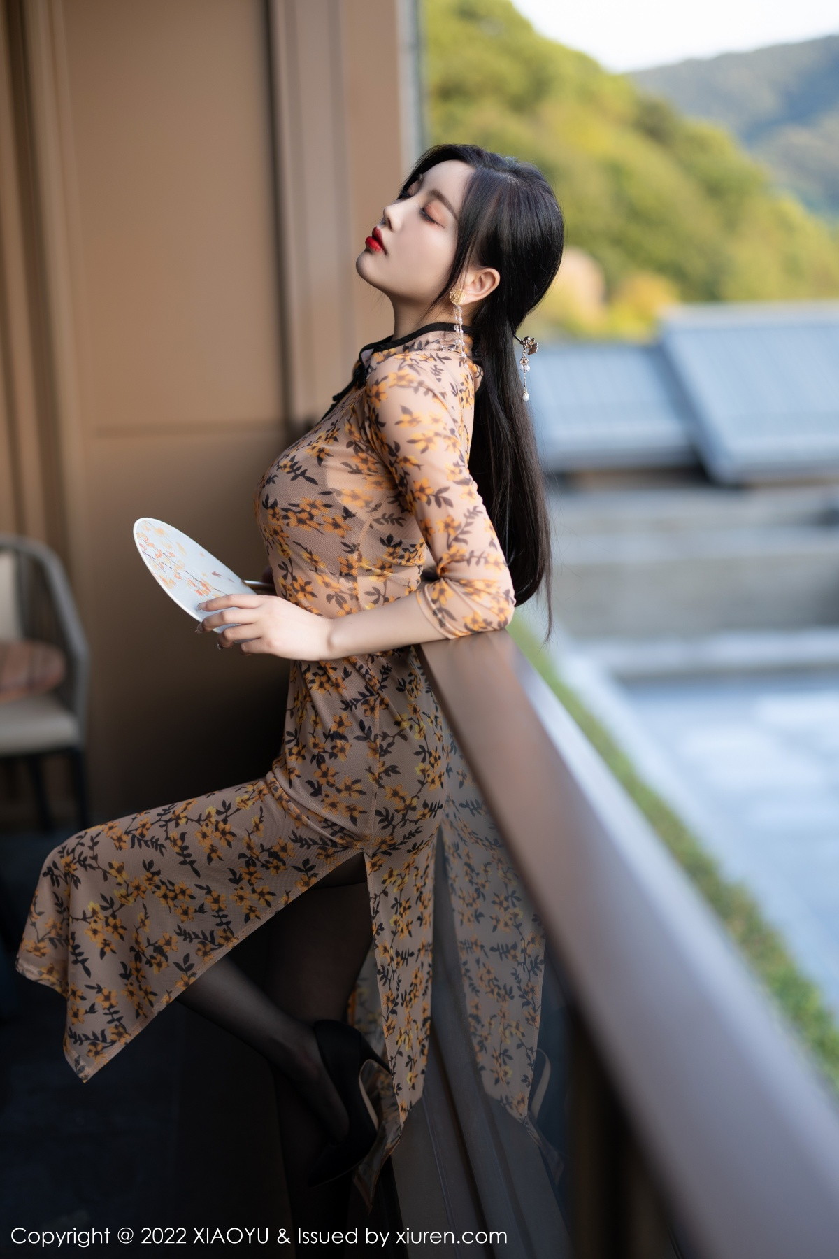 xgyw.top_[XiaoYu画语界]Vol.927_女神杨晨晨Yome脱轻透旗袍露黑色蕾丝内衣配开档黑丝诱惑写真88P