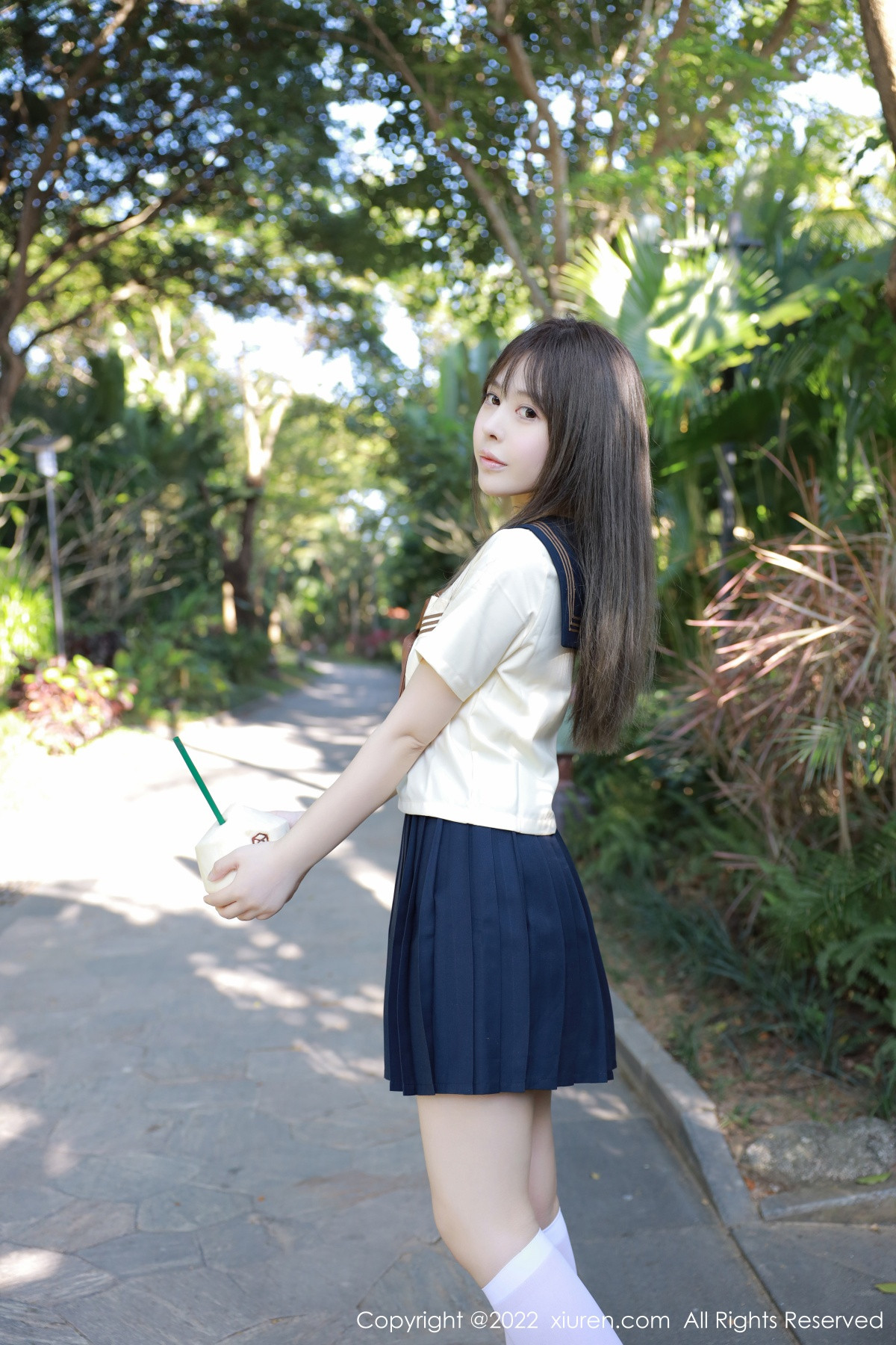xgyw.top_XiuRen第6021期_女神Evelyn艾莉南京旅拍户外性感白色水手服秀完美身材诱惑写真66P