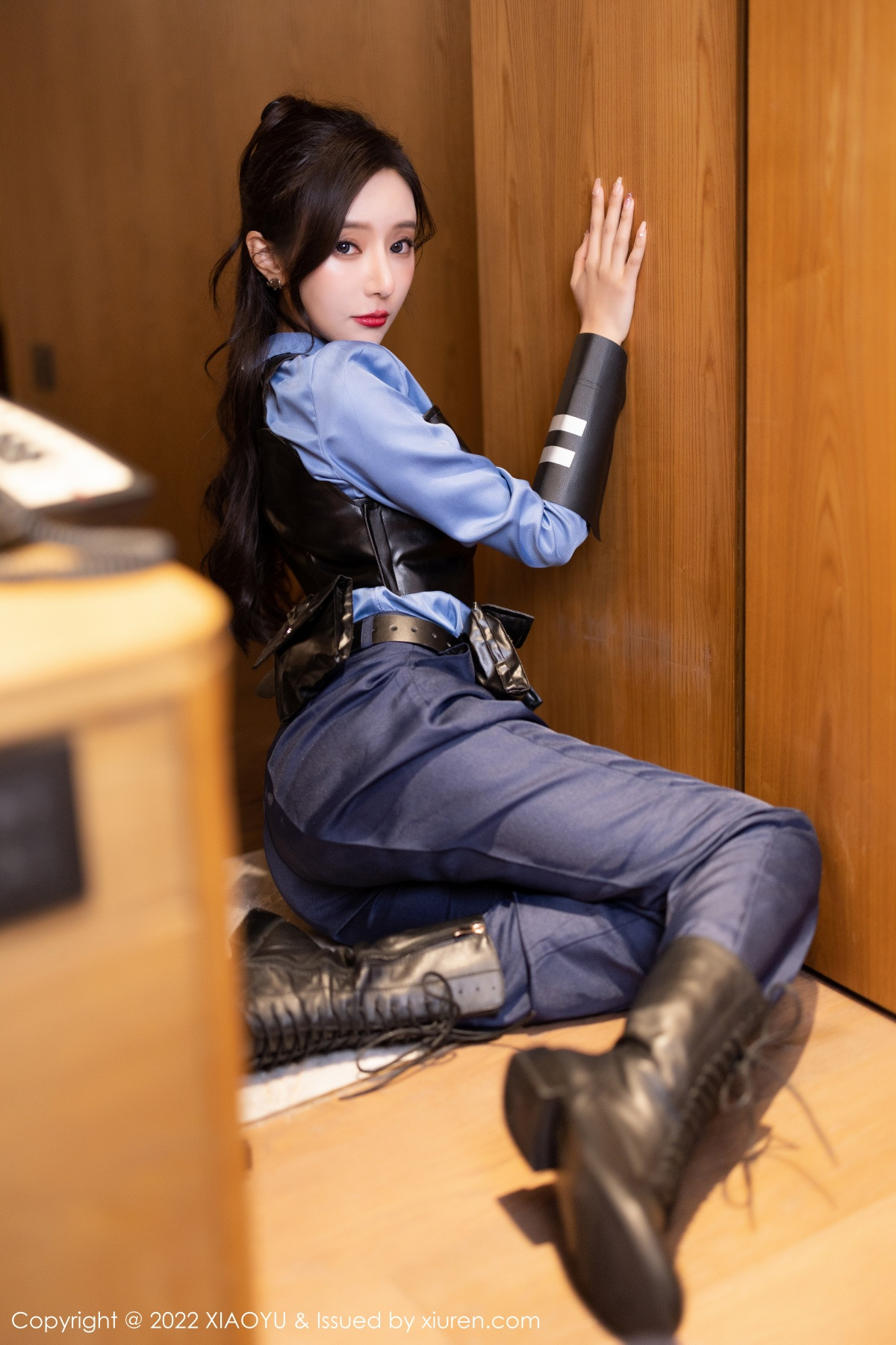 xgyw.top_[XiaoYu画语界]Vol.929_女神王馨瑶yanni脱蓝色女警官制服露黑色蕾丝内衣完美诱惑写真80P
