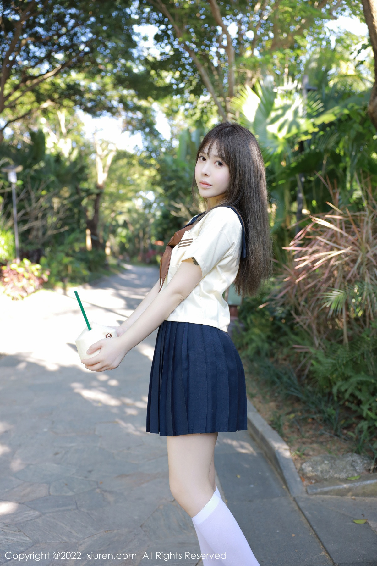 xgyw.top_XiuRen第6021期_女神Evelyn艾莉南京旅拍户外性感白色水手服秀完美身材诱惑写真66P