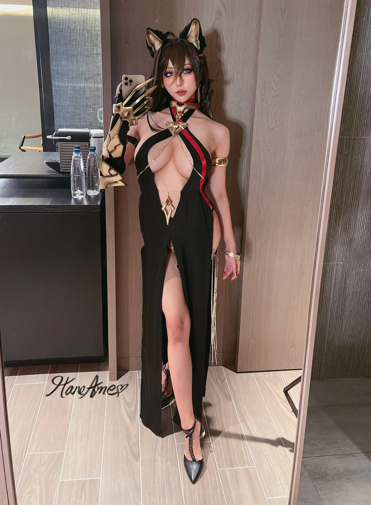 xgyw.top_Coser美女雨波_HaneAme德哈雅主题私房性感黑色情趣服饰秀豪乳翘臀诱惑写真36P