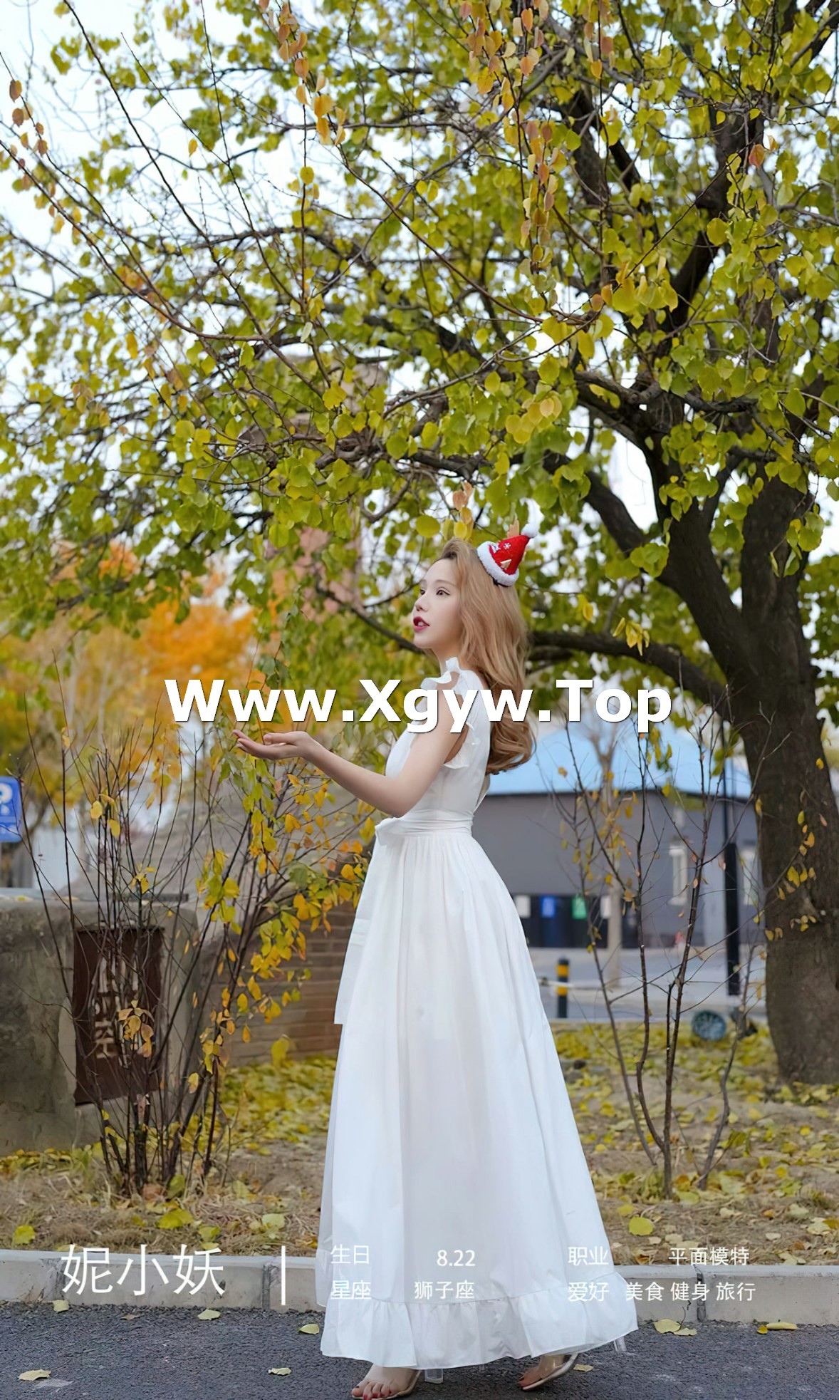 xgyw.top_[Ugirls爱尤物]No.2481_模特妮小妖圣诞主题性感白色开胸连衣裙秀傲人豪乳诱惑写真35P
