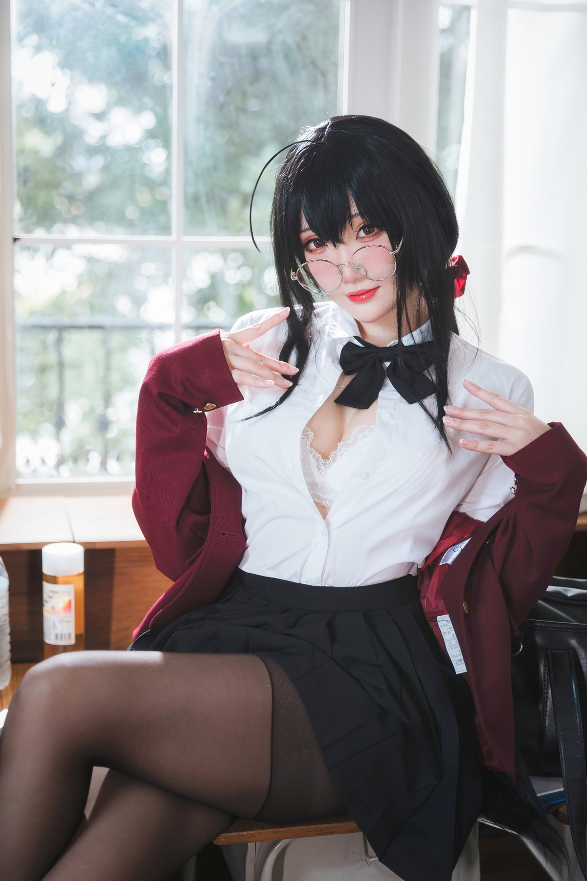 xgyw.top_Coser美女瓜希酱大凤JK主题性感白T配黑短裙半脱露蕾丝内衣超薄黑丝诱惑写真30P