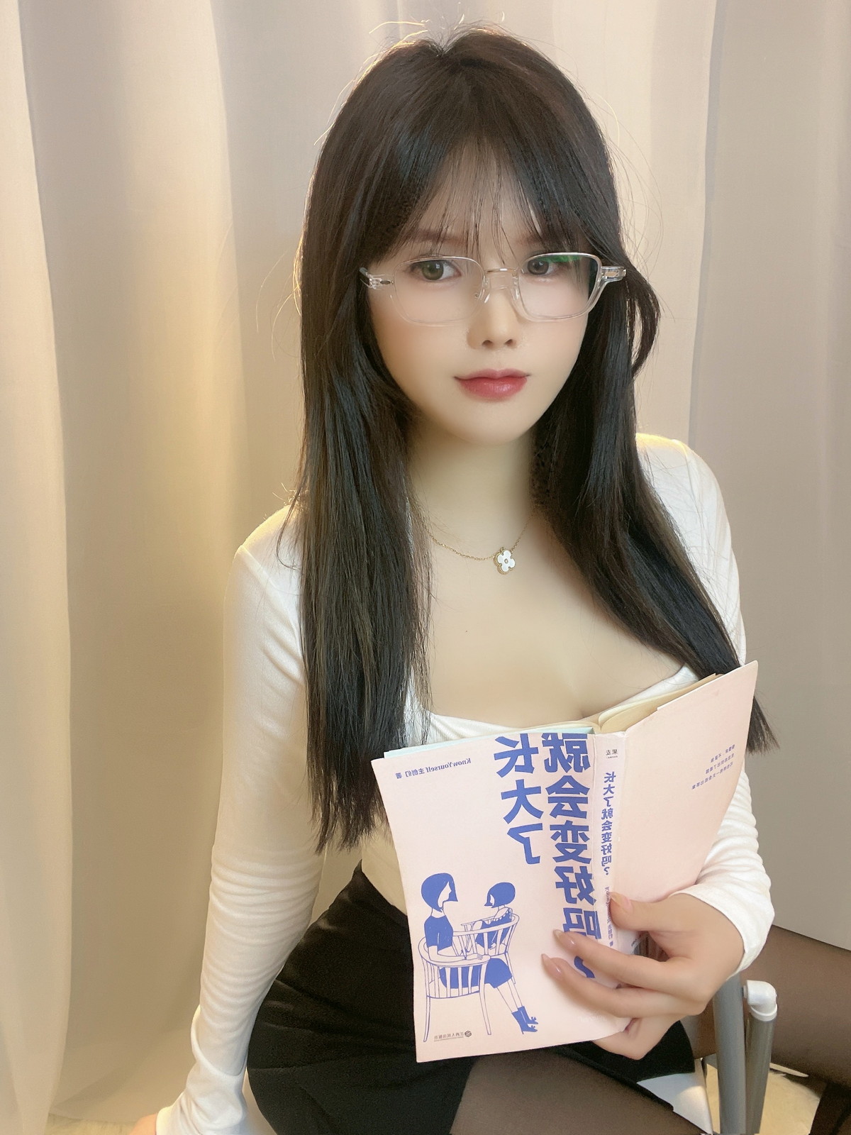 xgyw.top_网络美女是可馨儿微密圈合集主题精选生活自拍性感服饰秀豪乳翘臀惹火诱惑写真129P