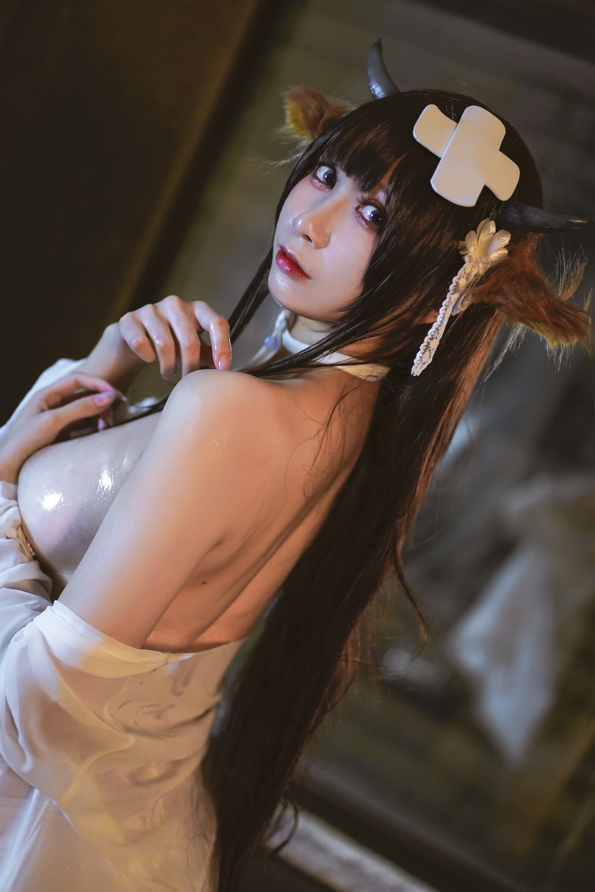 xgyw.top_Coser美女小律Ritsuㄚ律乳业主题私房半脱露三点式奶牛内衣秀油亮肌肤诱惑写真37P