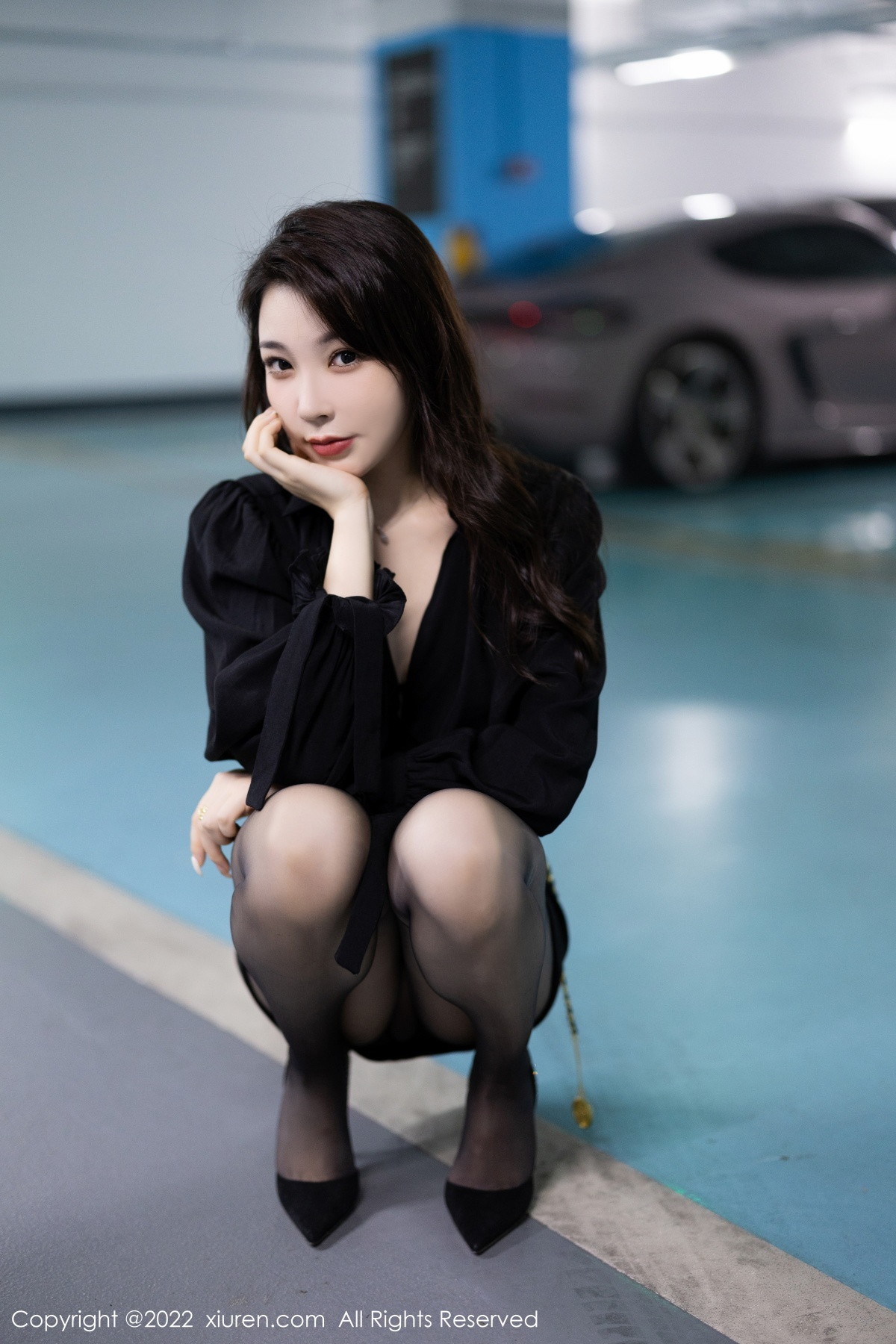 xgyw.top_XiuRen第6033期_女神徐莉芝Booty私房半脱露黑色情趣内衣配无内黑丝诱惑写真83P