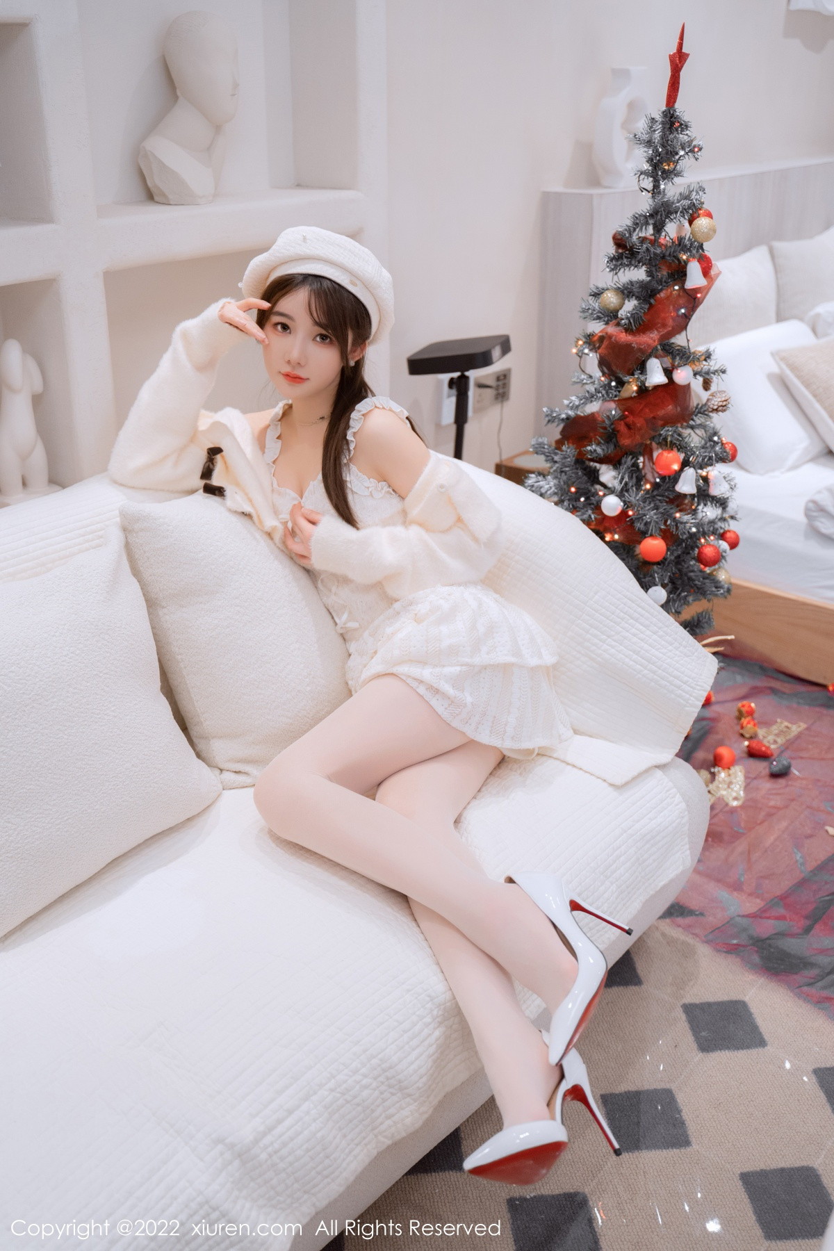 xgyw.top_XiuRen第6025期_模特婠婠么性感白色毛线上衣配白短裙秀曼妙身姿完美诱惑写真68P