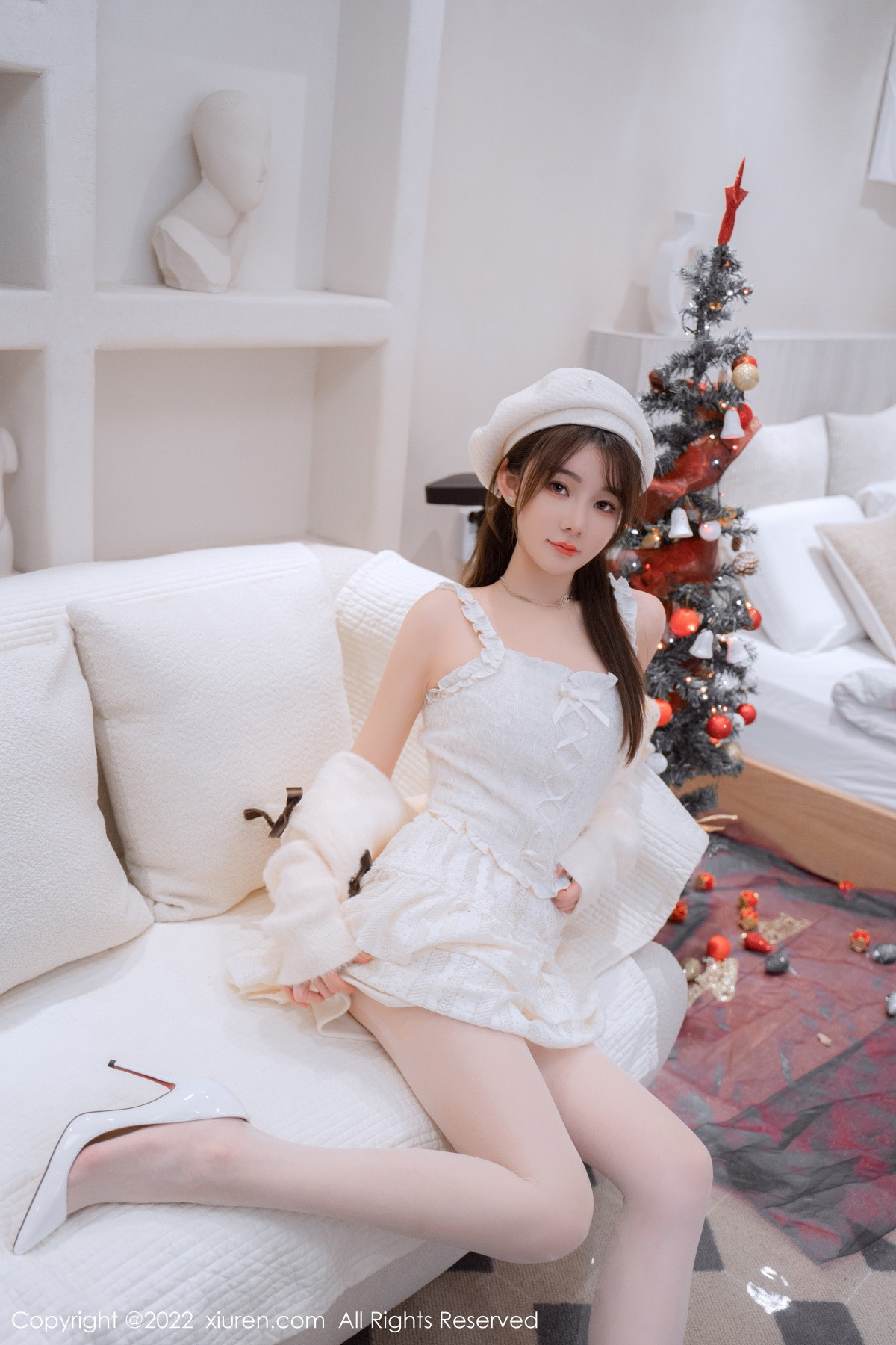 xgyw.top_XiuRen第6025期_模特婠婠么性感白色毛线上衣配白短裙秀曼妙身姿完美诱惑写真68P