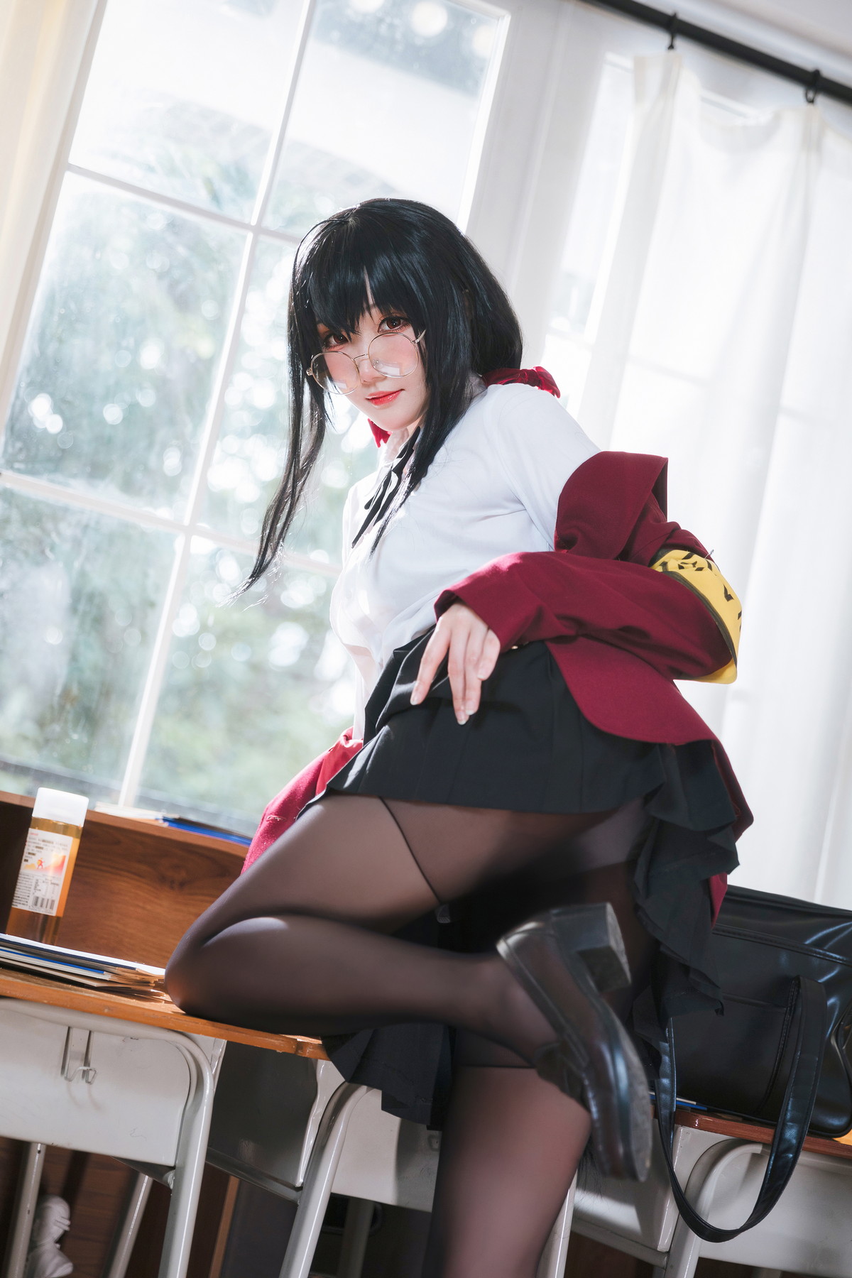 xgyw.top_Coser美女瓜希酱大凤JK主题性感白T配黑短裙半脱露蕾丝内衣超薄黑丝诱惑写真30P