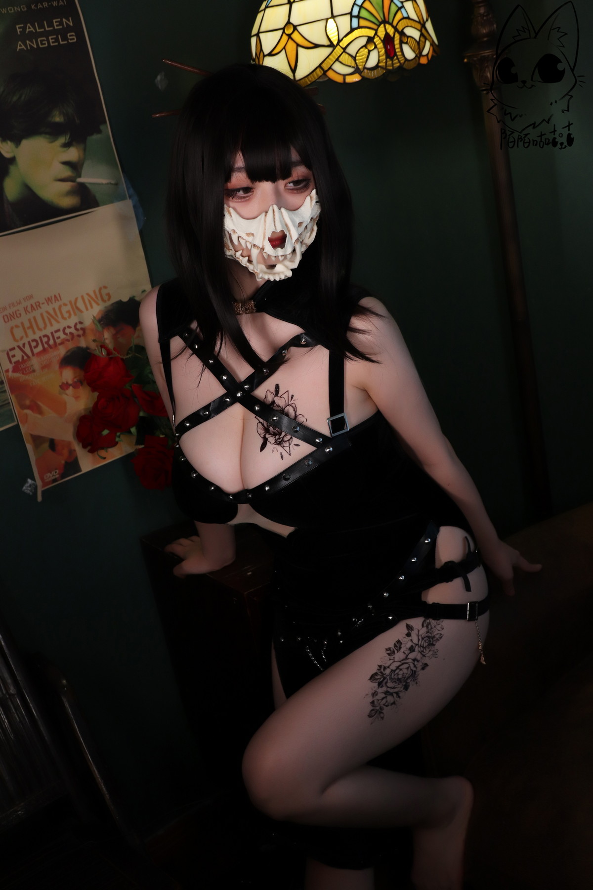 xgyw.top_网络美女韶陌陌面具陌主题私房性感黑色情趣内衣秀丰满身材豪乳翘臀诱惑写真26P