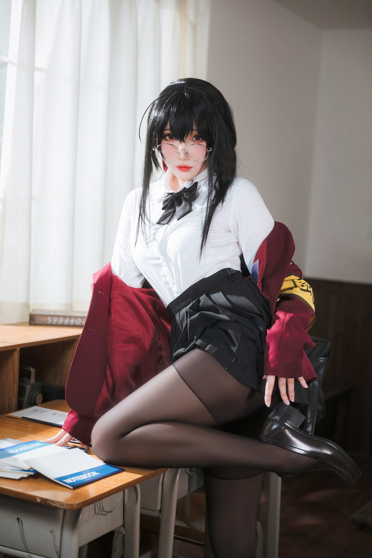 xgyw.top_Coser美女瓜希酱大凤JK主题性感白T配黑短裙半脱露蕾丝内衣超薄黑丝诱惑写真30P