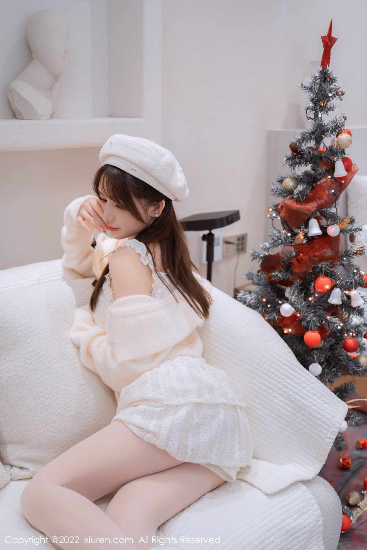 xgyw.top_XiuRen第6025期_模特婠婠么性感白色毛线上衣配白短裙秀曼妙身姿完美诱惑写真68P