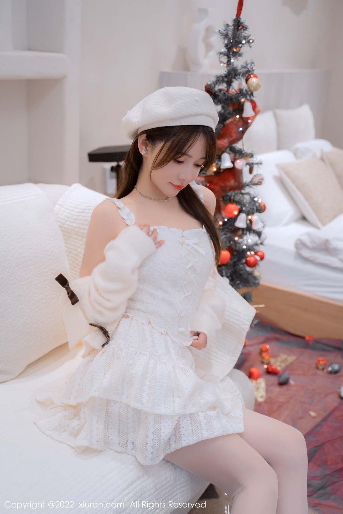 xgyw.top_XiuRen第6025期_模特婠婠么性感白色毛线上衣配白短裙秀曼妙身姿完美诱惑写真68P