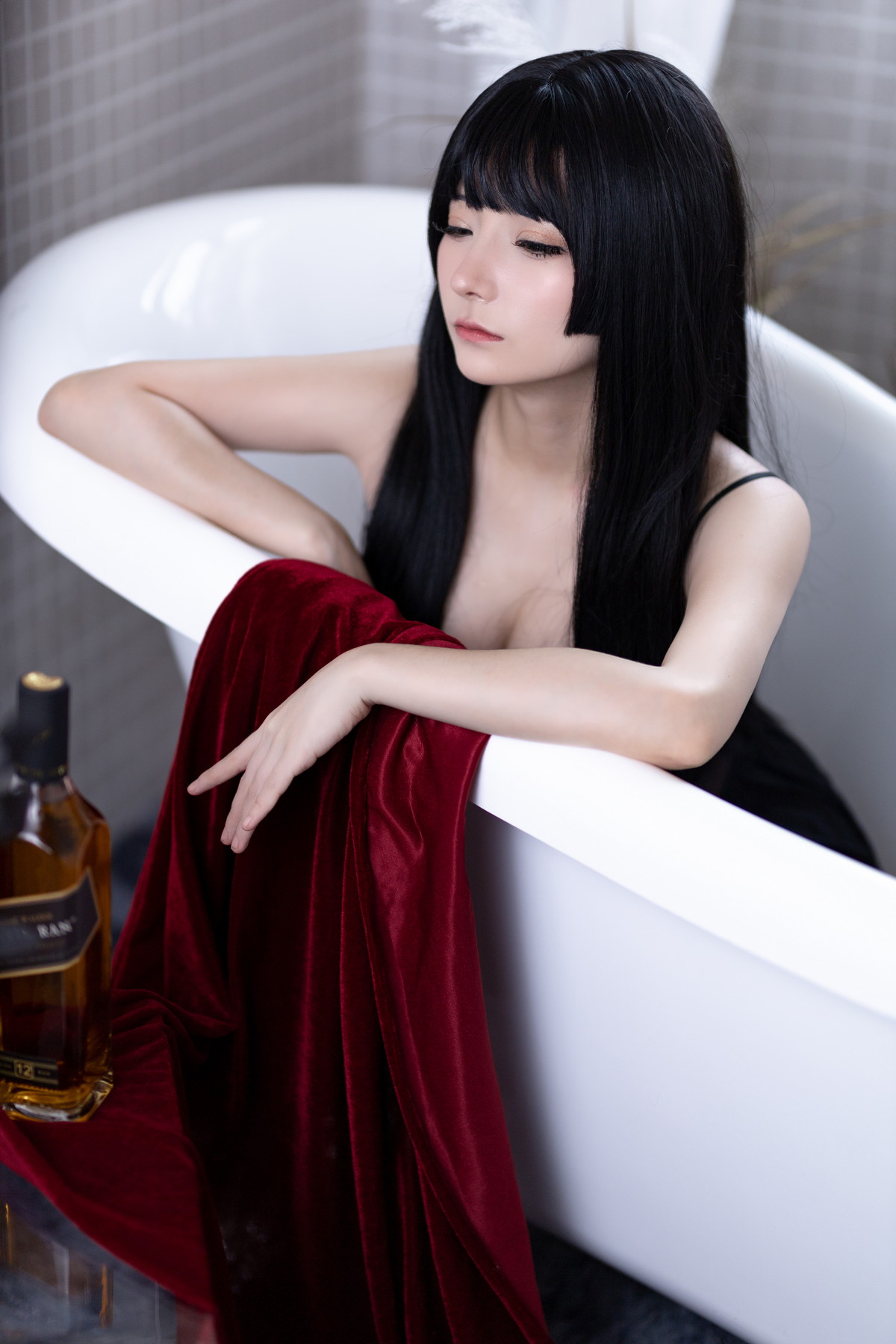 xgyw.top_网络美女是三不是世w黑玫瑰主题私房浴室性感黑色蕾丝内衣秀完美身材诱惑写真40P
