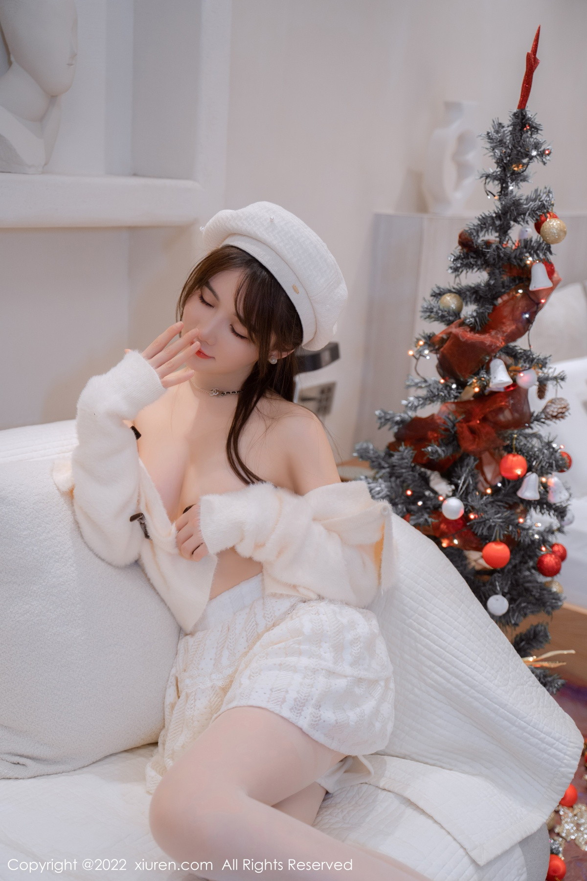 xgyw.top_XiuRen第6025期_模特婠婠么性感白色毛线上衣配白短裙秀曼妙身姿完美诱惑写真68P