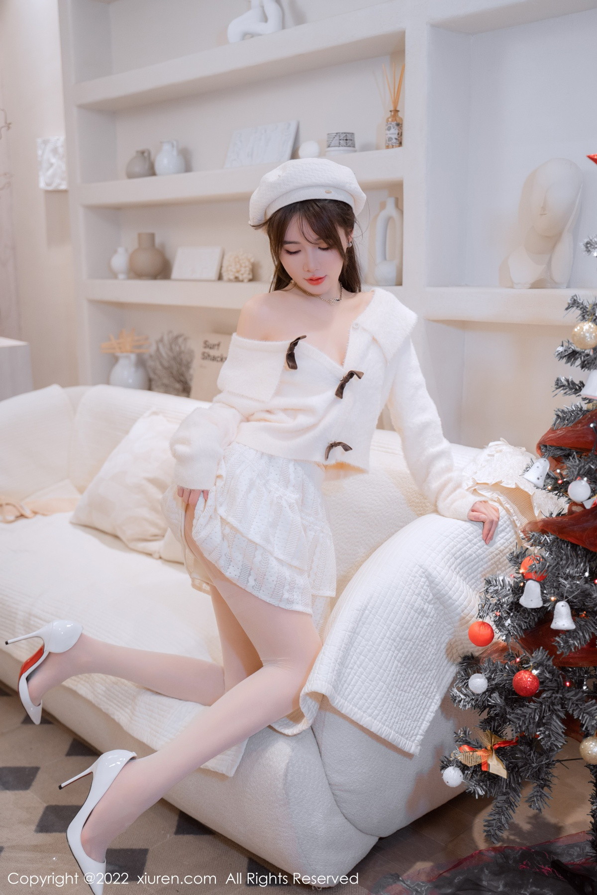 xgyw.top_XiuRen第6025期_模特婠婠么性感白色毛线上衣配白短裙秀曼妙身姿完美诱惑写真68P