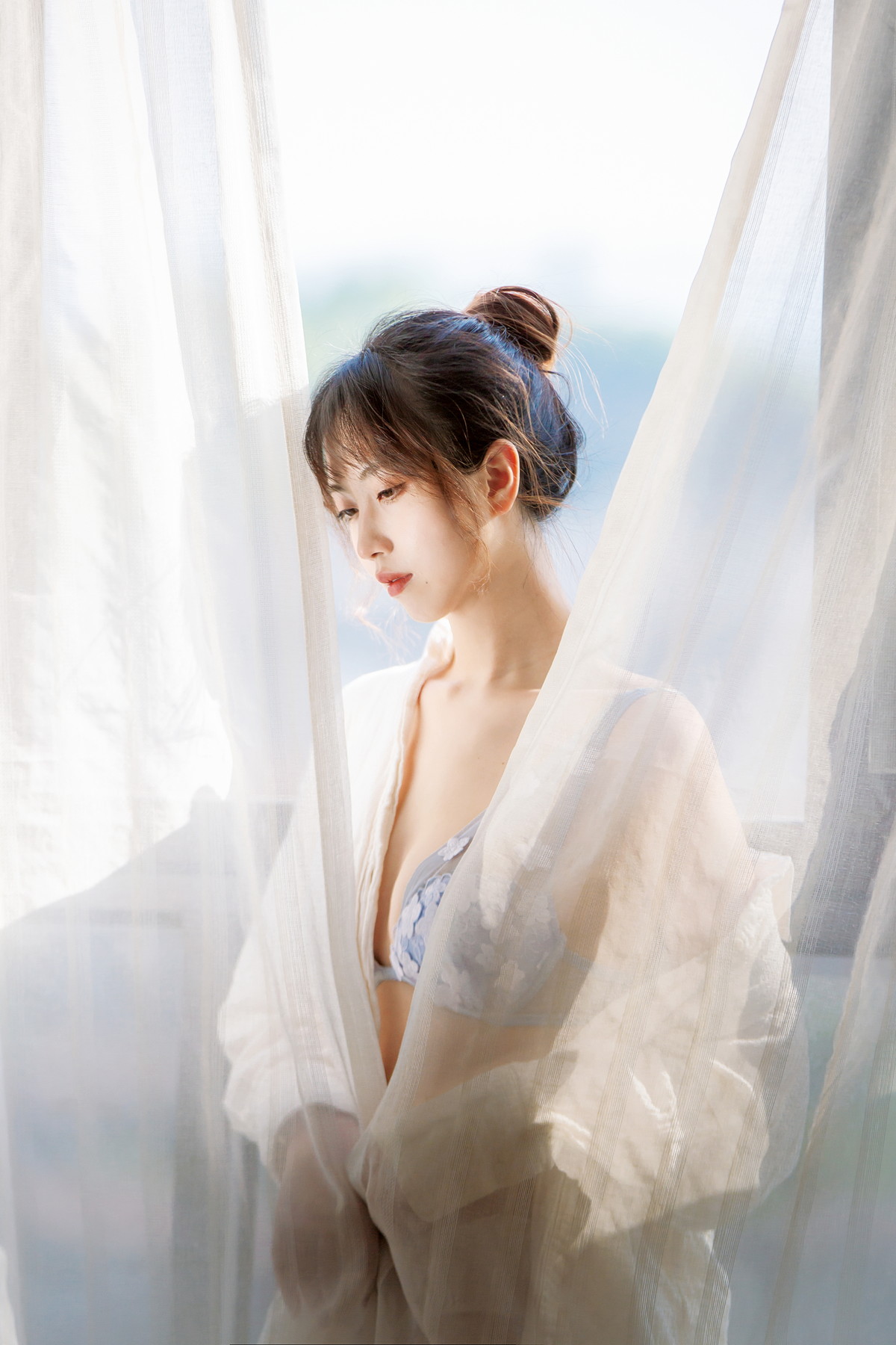 Xgyw.Net_次元少女念雪ww居家蓝色主题私房脱白T露性感蓝色内衣秀白嫩肌肤迷人写真25P