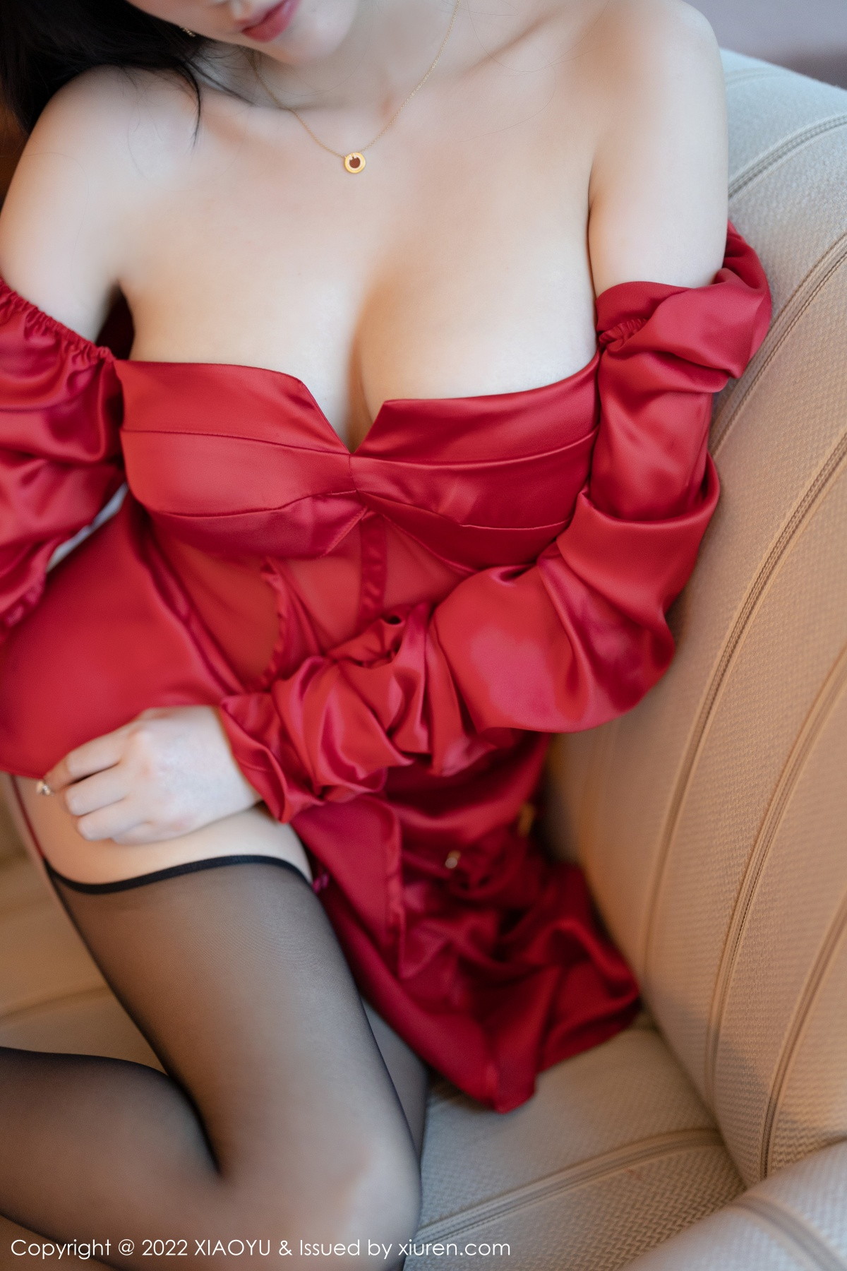 Xgyw.Net_[XiaoYu画语界]Vol.932_女神杨晨晨Yome性感红色礼裙配黑丝吊袜秀完美身材诱惑写真81P