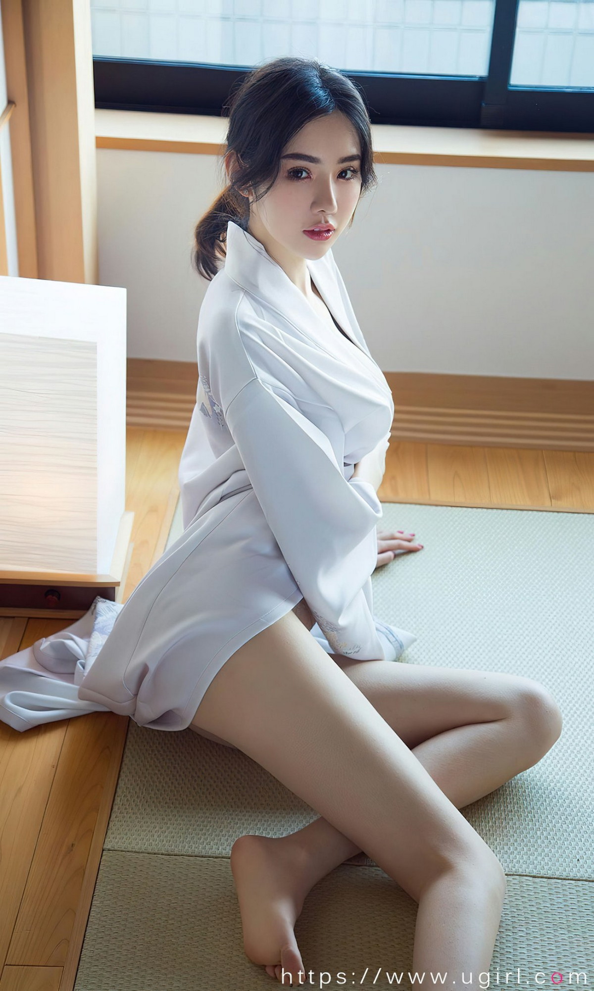 Xgyw.Net_[Ugirls爱尤物]No.2485_模特萌琪琪私房性感宽松连身长外衣真空秀雪嫩肌肤诱惑写真35P