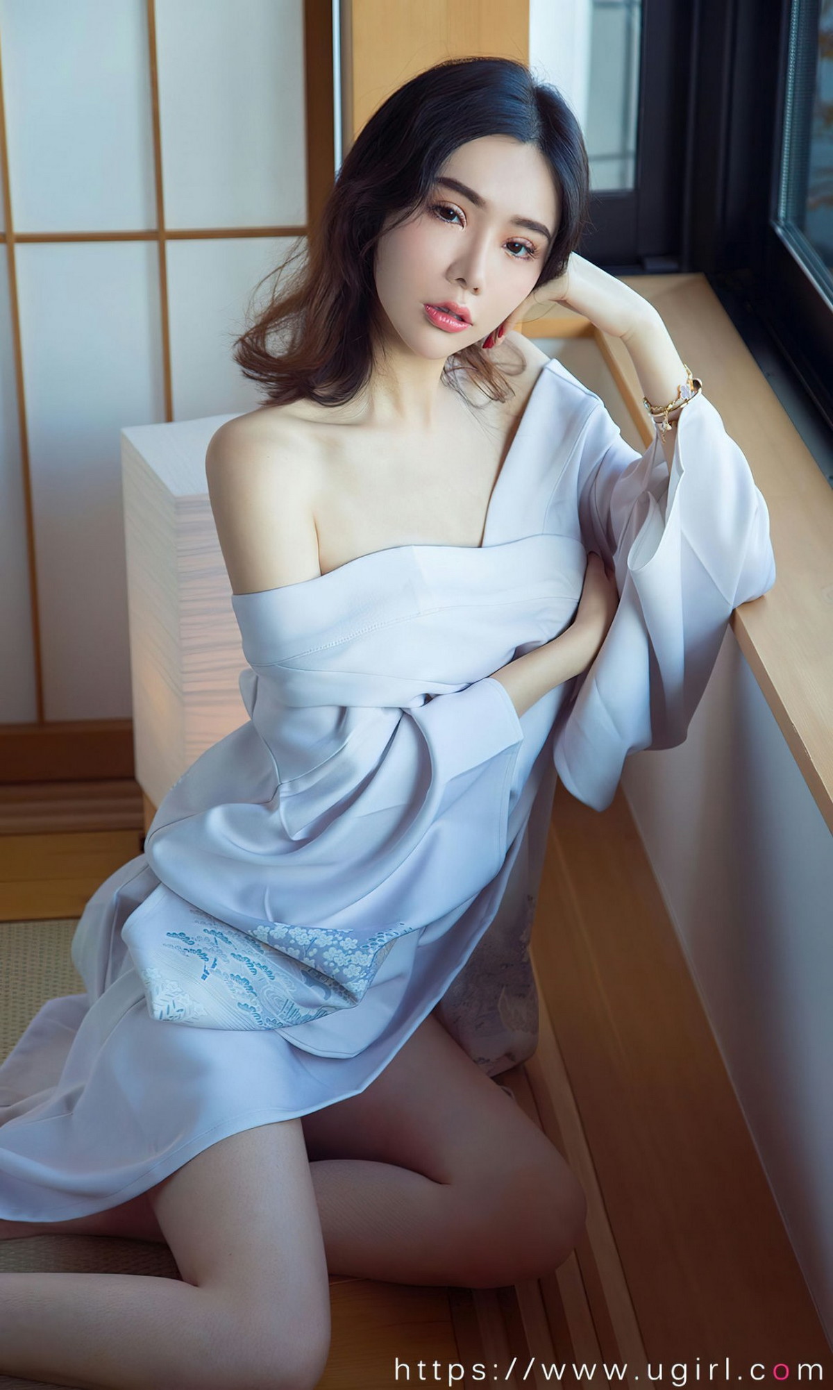 Xgyw.Net_[Ugirls爱尤物]No.2485_模特萌琪琪私房性感宽松连身长外衣真空秀雪嫩肌肤诱惑写真35P