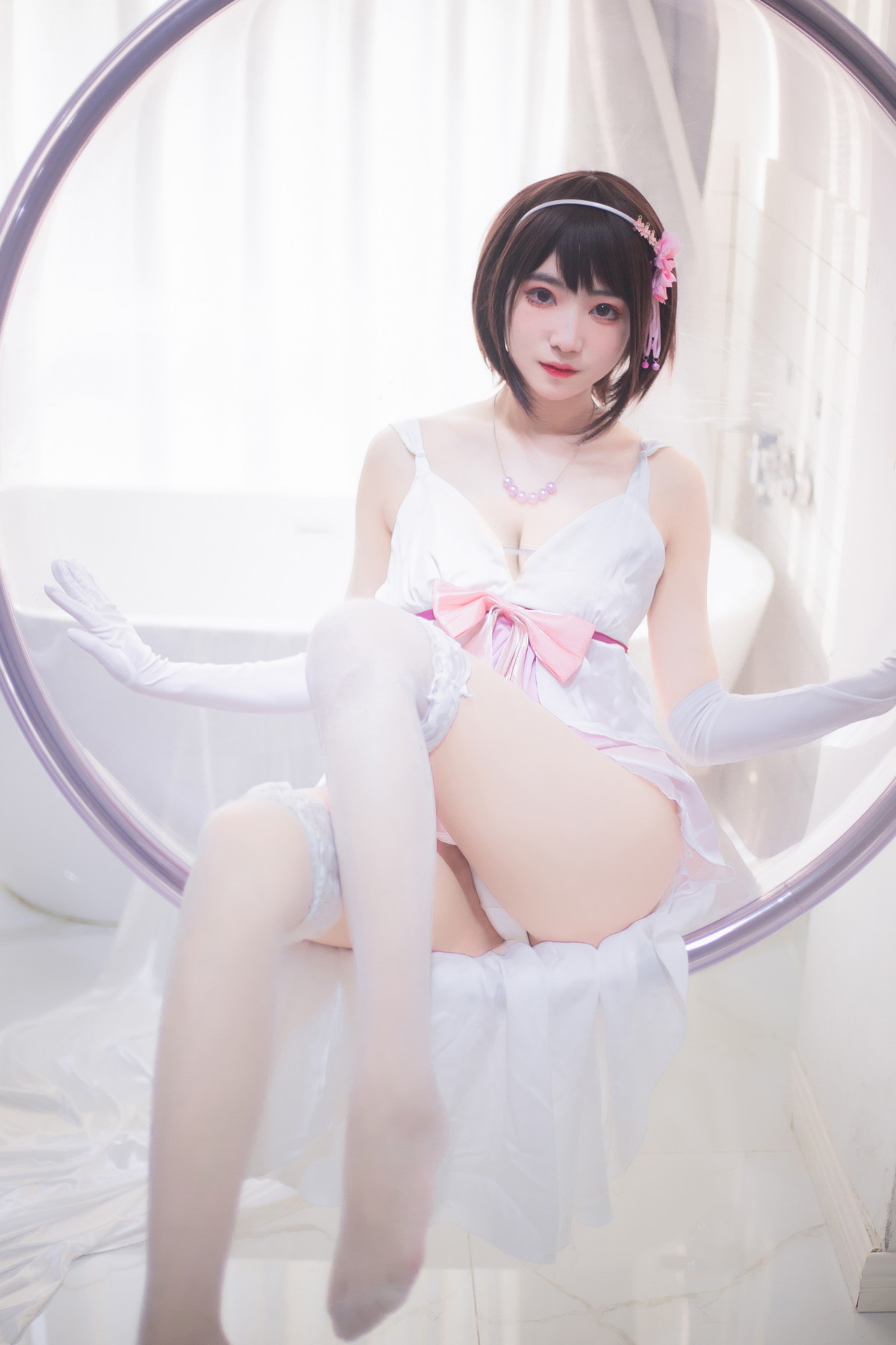 Xgyw.Net_二次元美女宫本樱加藤惠浴室主题私房浴缸白色薄纱配蕾丝袜秀翘臀美腿诱惑写真25P