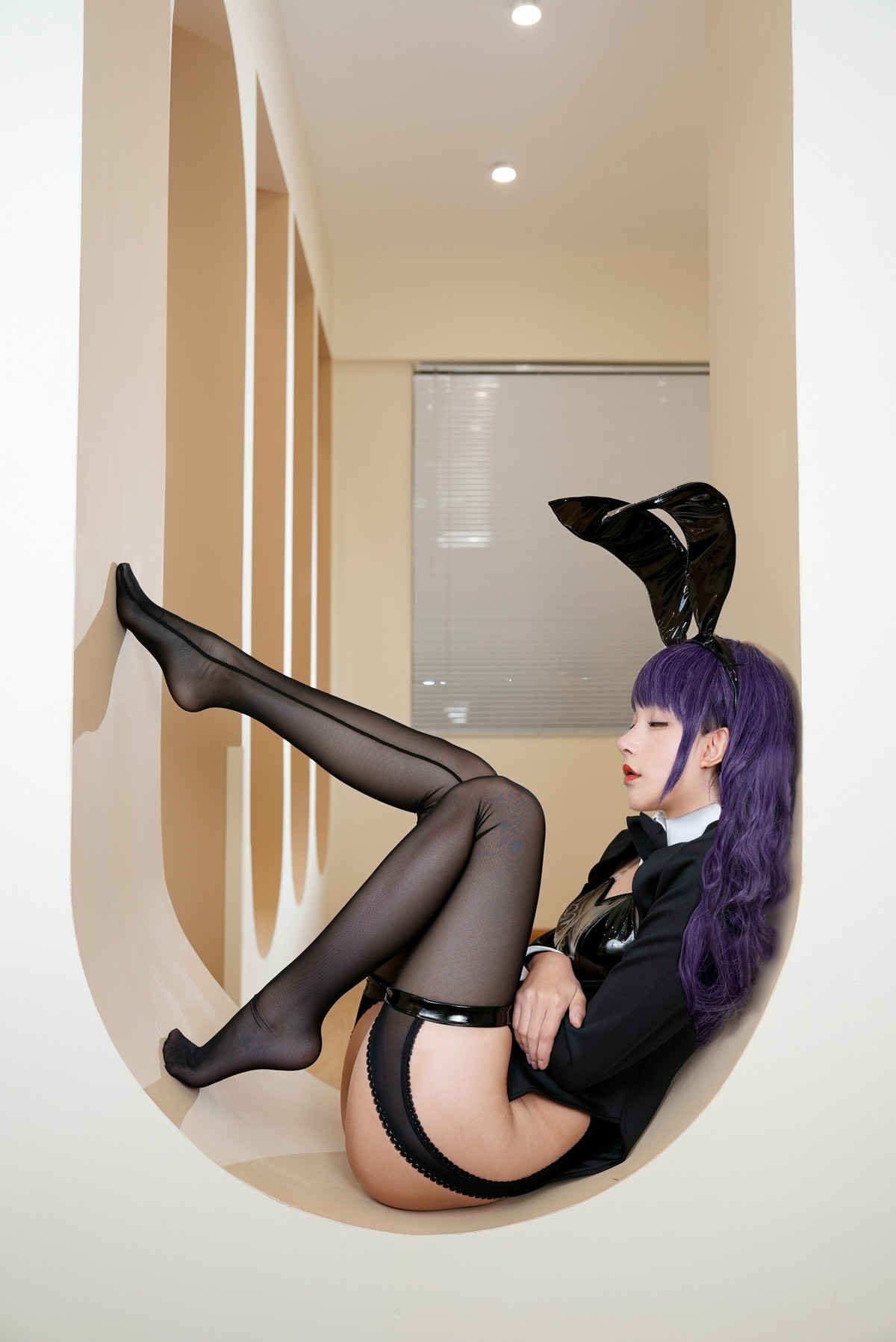 Xgyw.Net_网络美女豪歌喜多川海梦兔女郎主题私房黑色皮质连体内衣配黑丝吊袜诱惑写真67P