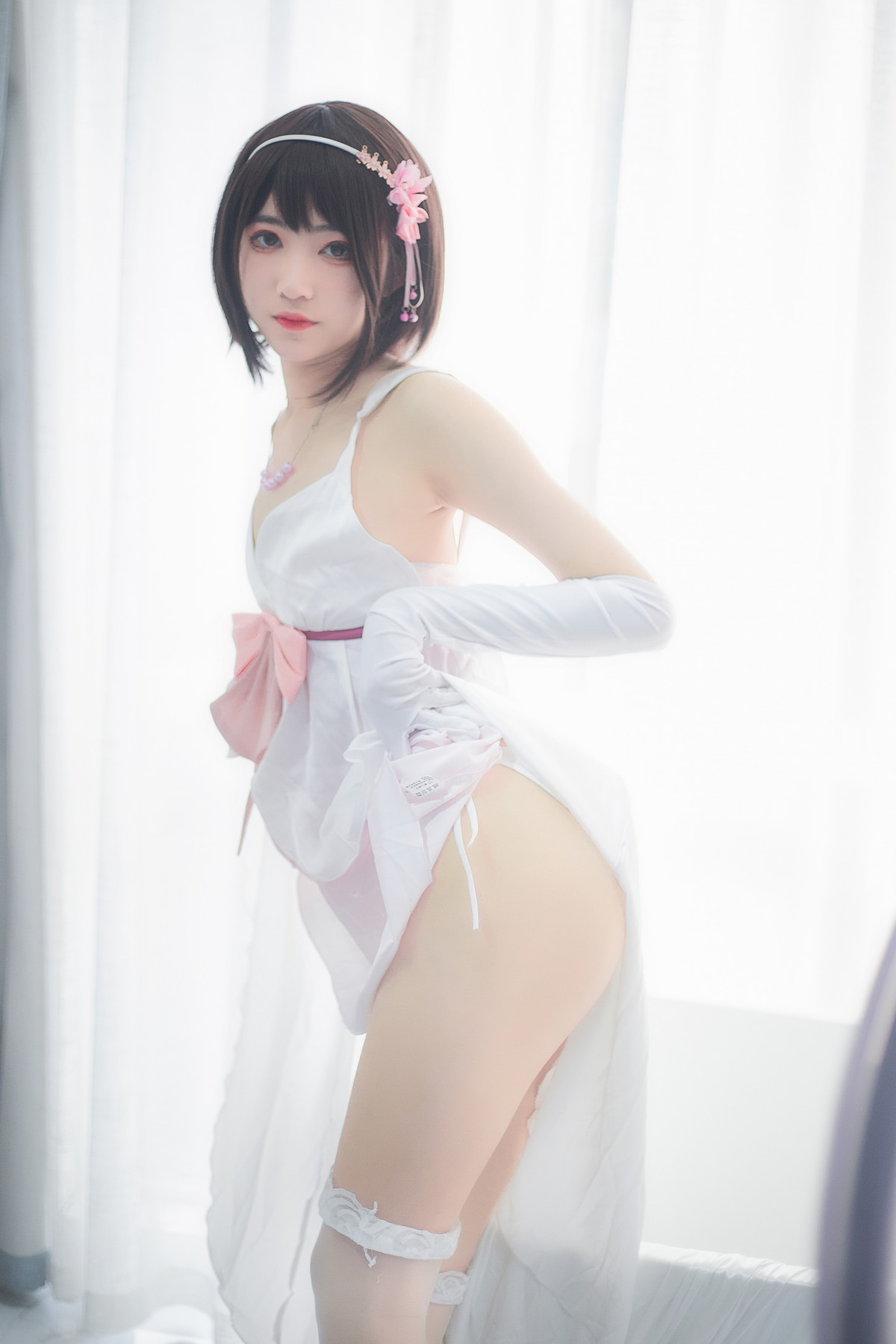 Xgyw.Net_二次元美女宫本樱加藤惠浴室主题私房浴缸白色薄纱配蕾丝袜秀翘臀美腿诱惑写真25P