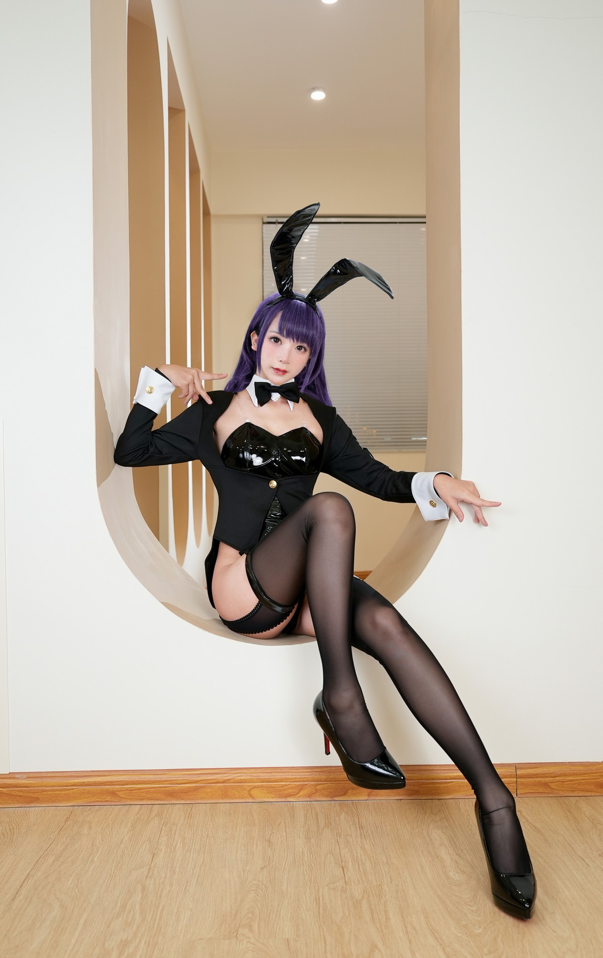 Xgyw.Net_网络美女豪歌喜多川海梦兔女郎主题私房黑色皮质连体内衣配黑丝吊袜诱惑写真67P