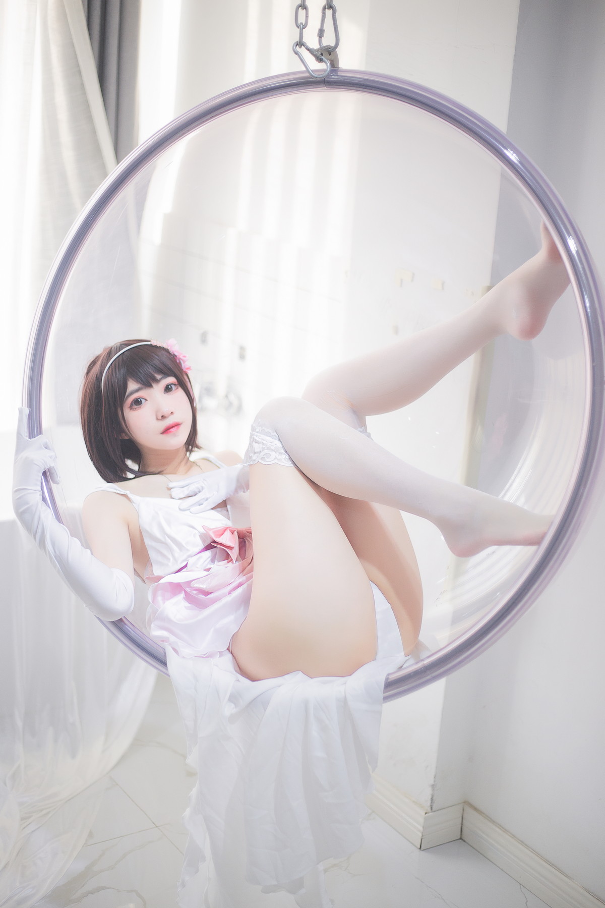 Xgyw.Net_二次元美女宫本樱加藤惠浴室主题私房浴缸白色薄纱配蕾丝袜秀翘臀美腿诱惑写真25P