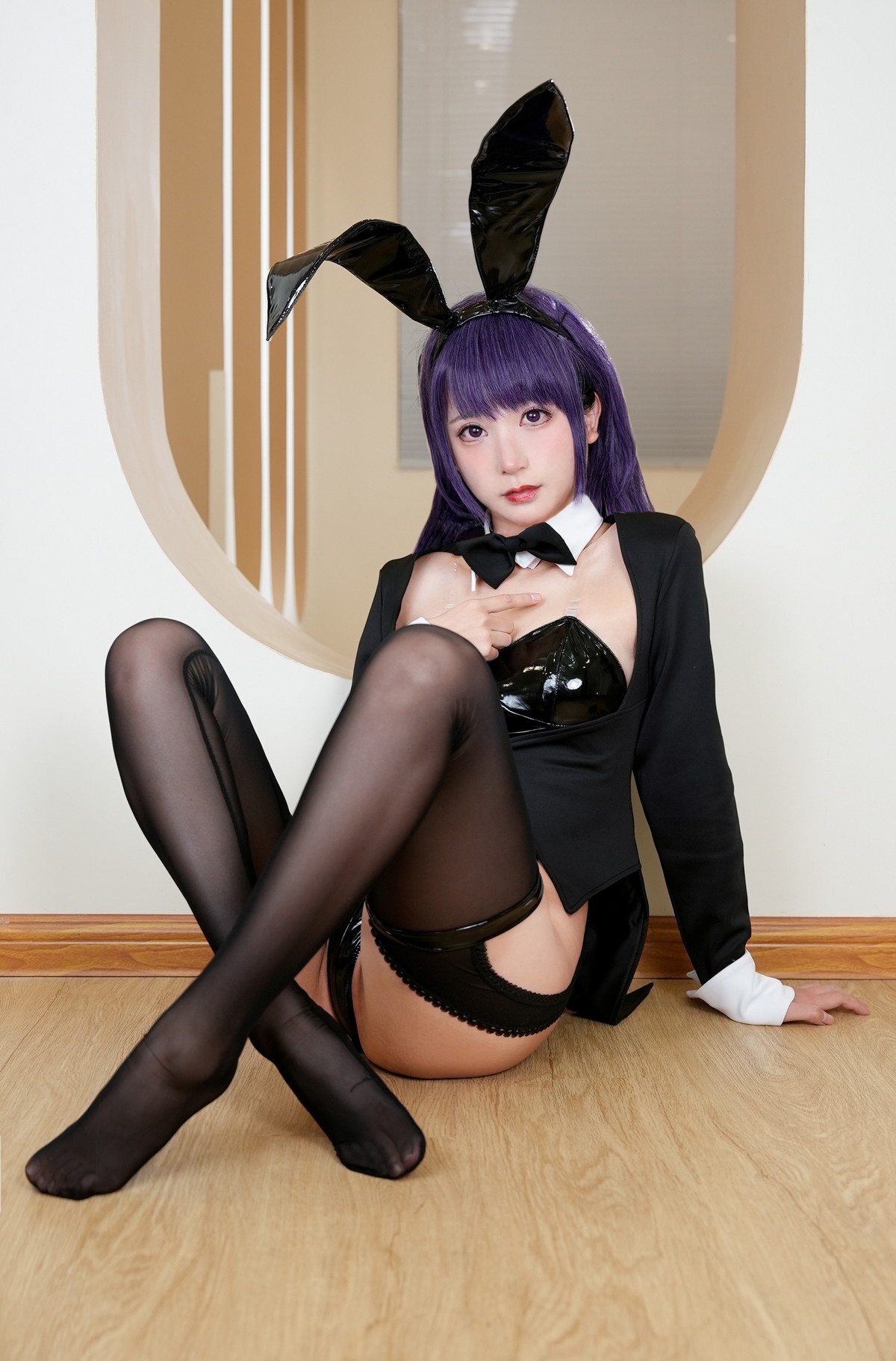 Xgyw.Net_网络美女豪歌喜多川海梦兔女郎主题私房黑色皮质连体内衣配黑丝吊袜诱惑写真67P