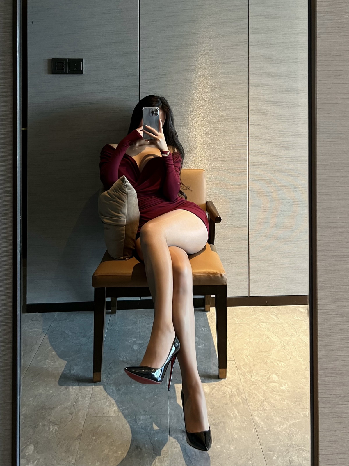 Xgyw.Net_微博妹子陈大小姐微密圈合集主题私房性感服饰系列秀豪乳翘臀撩人诱惑写真147P