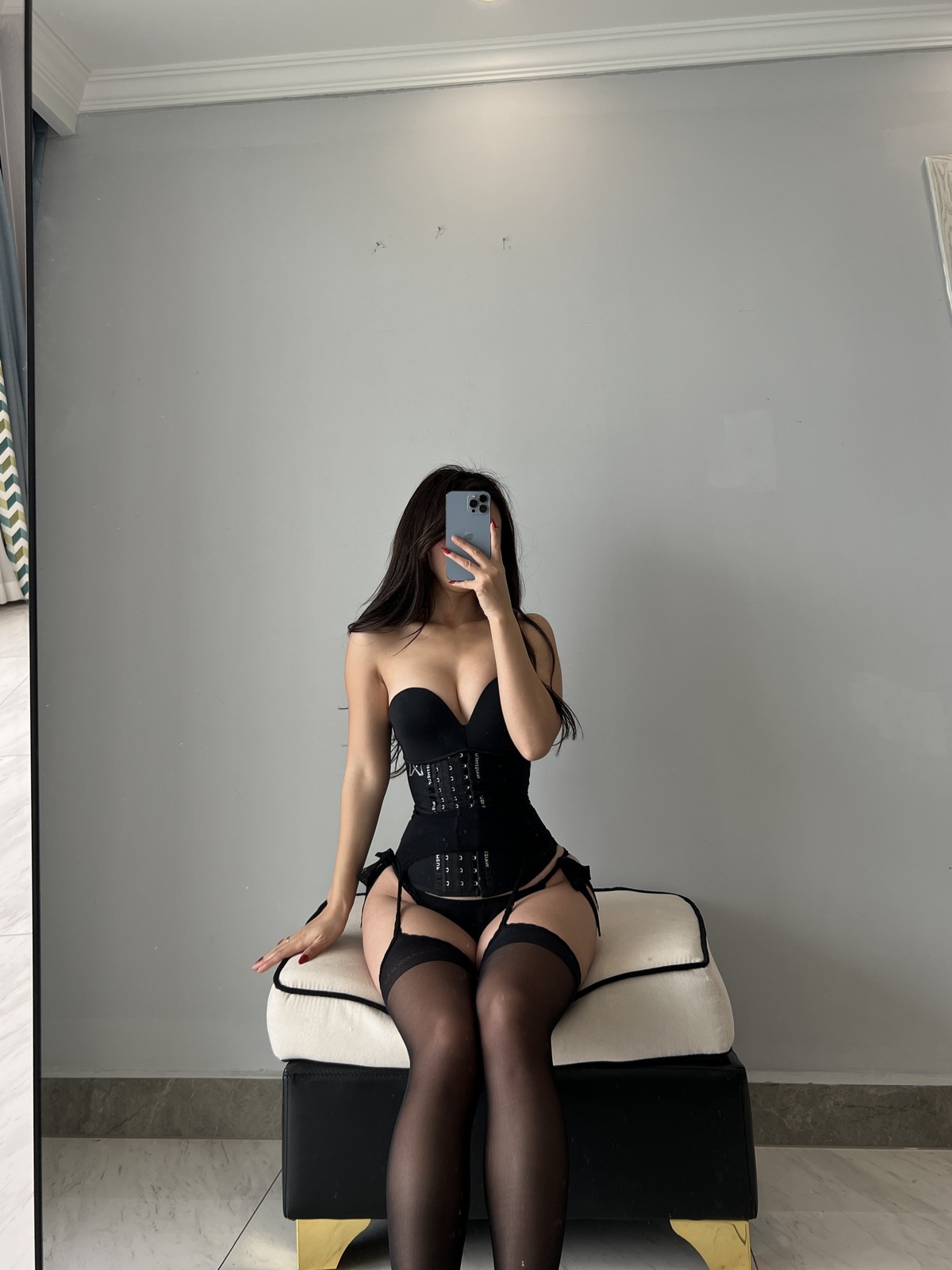 Xgyw.Net_微博妹子陈大小姐微密圈合集主题私房性感服饰系列秀豪乳翘臀撩人诱惑写真147P