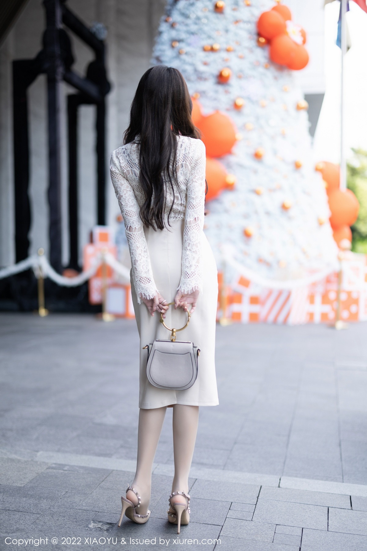 Xgyw.Net_[XiaoYu画语界]Vol.936_女神王馨瑶yanni都市丽人装扮性感紫色内衣配开档肉丝诱惑写真73P