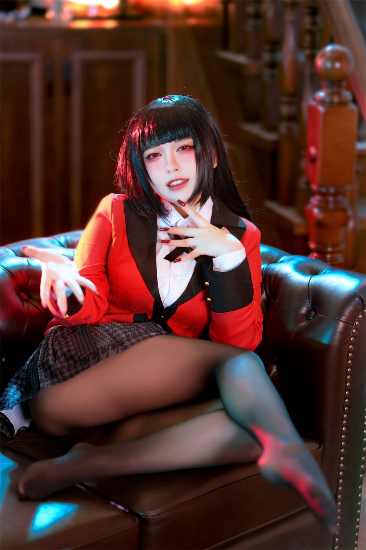 Xgyw.Net_网络美女索索半半子梦子主题性感红色外套配黑短裙露超薄黑丝秀美腿诱惑写真48P