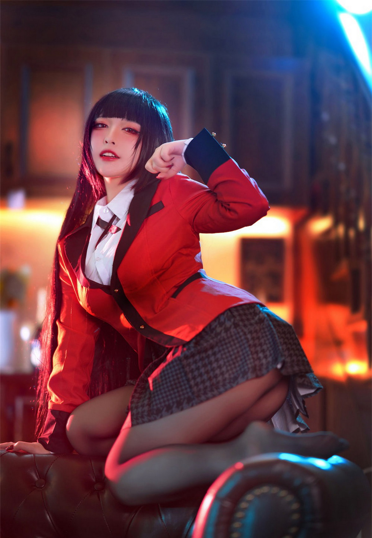 Xgyw.Net_网络美女索索半半子梦子主题性感红色外套配黑短裙露超薄黑丝秀美腿诱惑写真48P