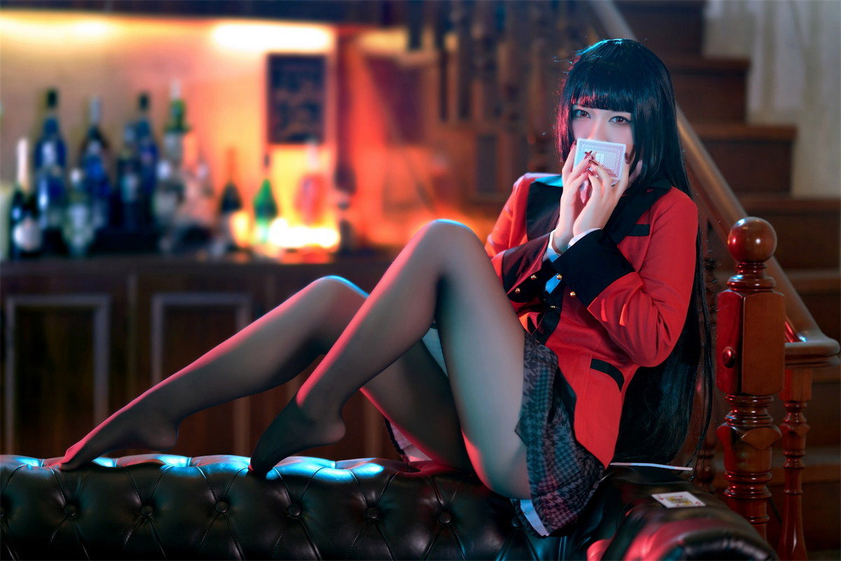 Xgyw.Net_网络美女索索半半子梦子主题性感红色外套配黑短裙露超薄黑丝秀美腿诱惑写真48P