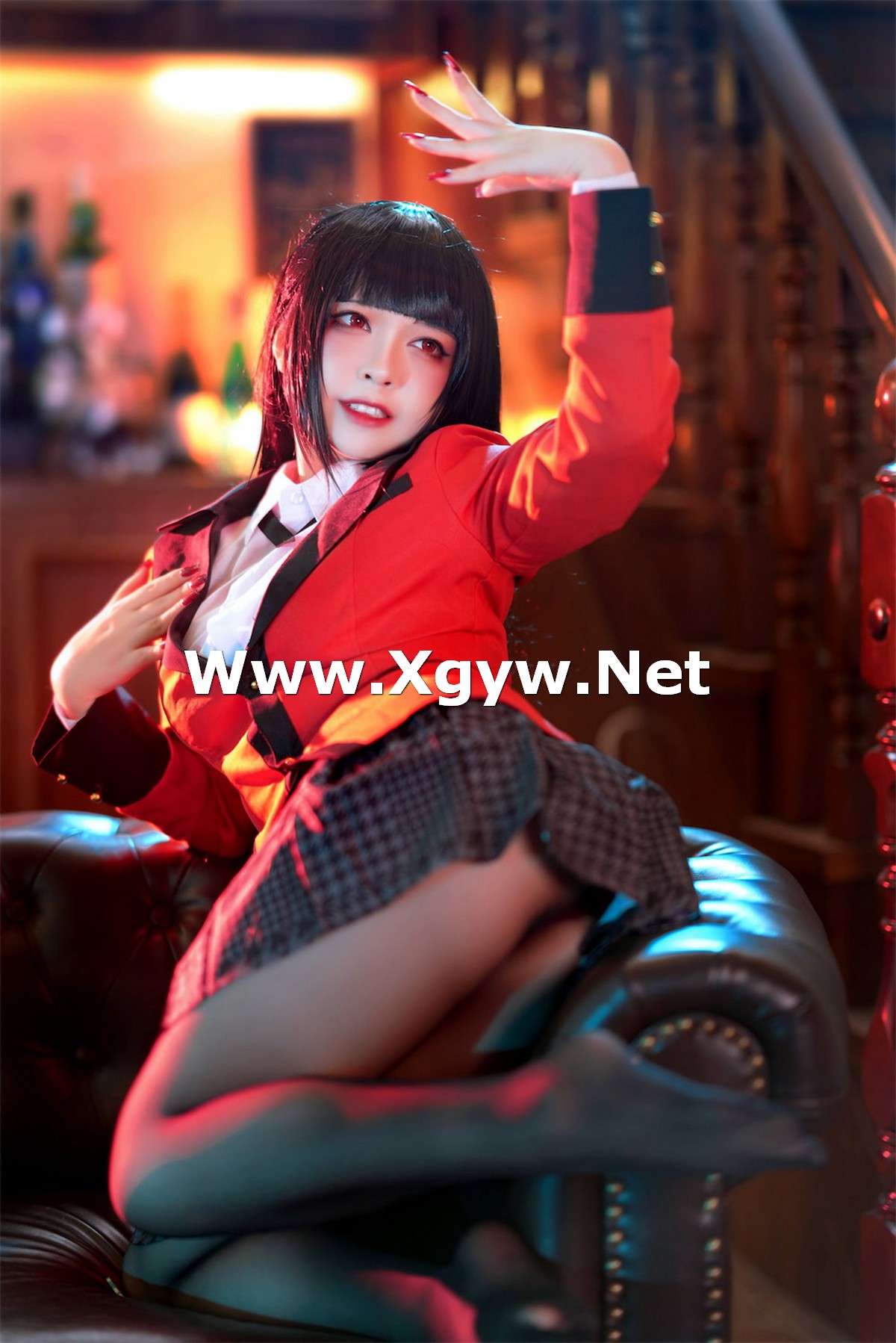 Xgyw.Net_网络美女索索半半子梦子主题性感红色外套配黑短裙露超薄黑丝秀美腿诱惑写真48P