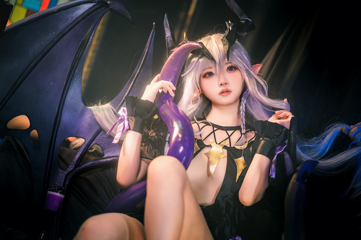 Xgyw.Net_Coser美女伊喵君四叶草剧场法芙娜主题性感黑色开胸服饰秀白嫩肌肤诱惑写真27P