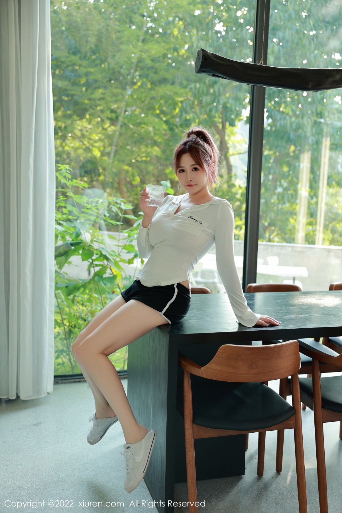 Xgyw.Net_XiuRen第6067期_模特养乐多DoDo性感白T恤配黑色内衣半脱秀完美身材诱惑写真57P