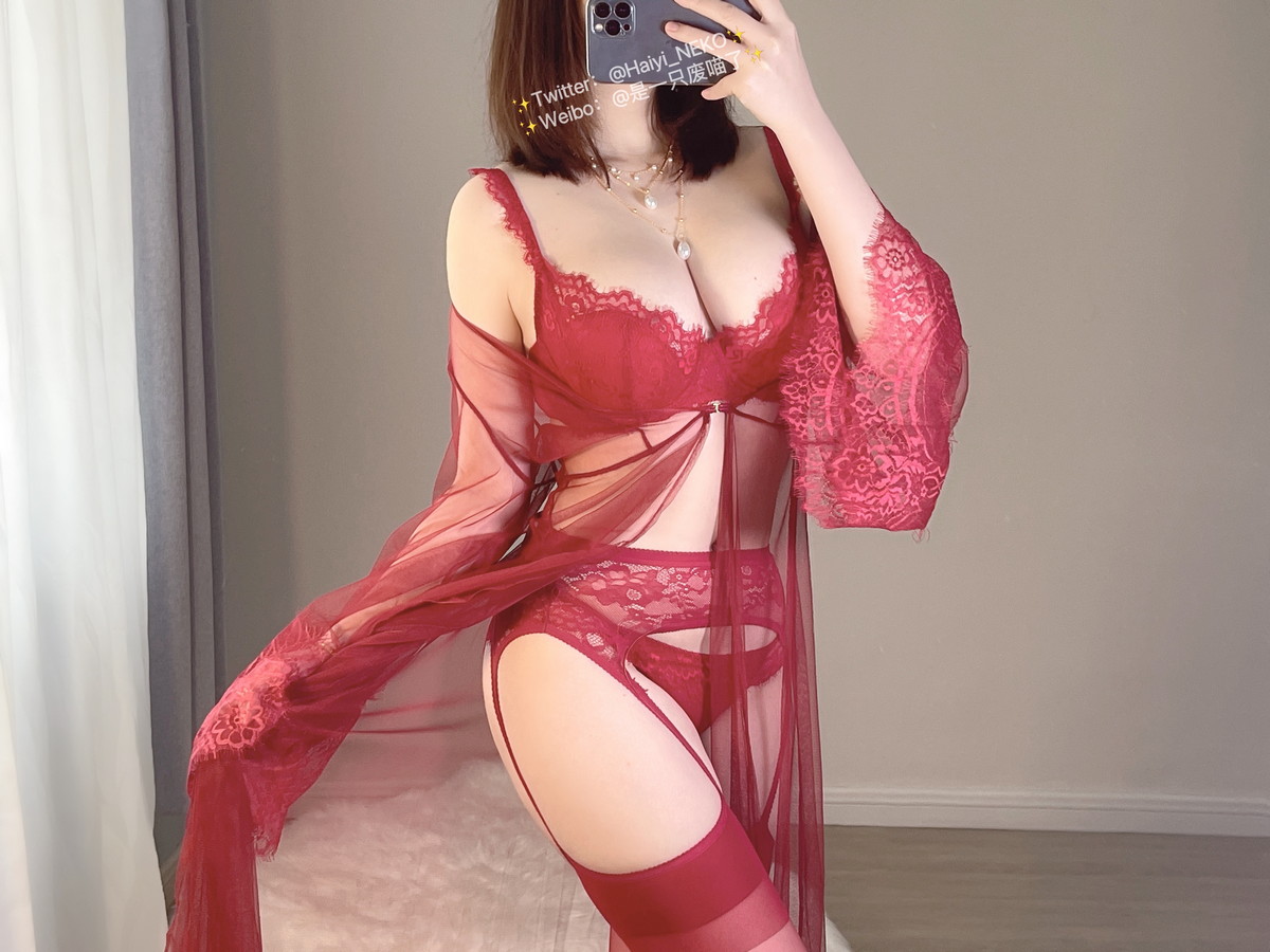Xgyw.Net_Coser美女是一只废喵了六月Fantia合集主题红色薄纱服饰露蕾丝内衣诱惑写真55P