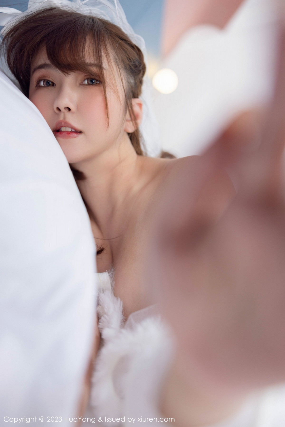 Xgyw.Net_[HuaYang花漾]Vol.524_模特张思允Nice私房性感白色薄透婚纱配无内白丝惹火诱惑写真63P