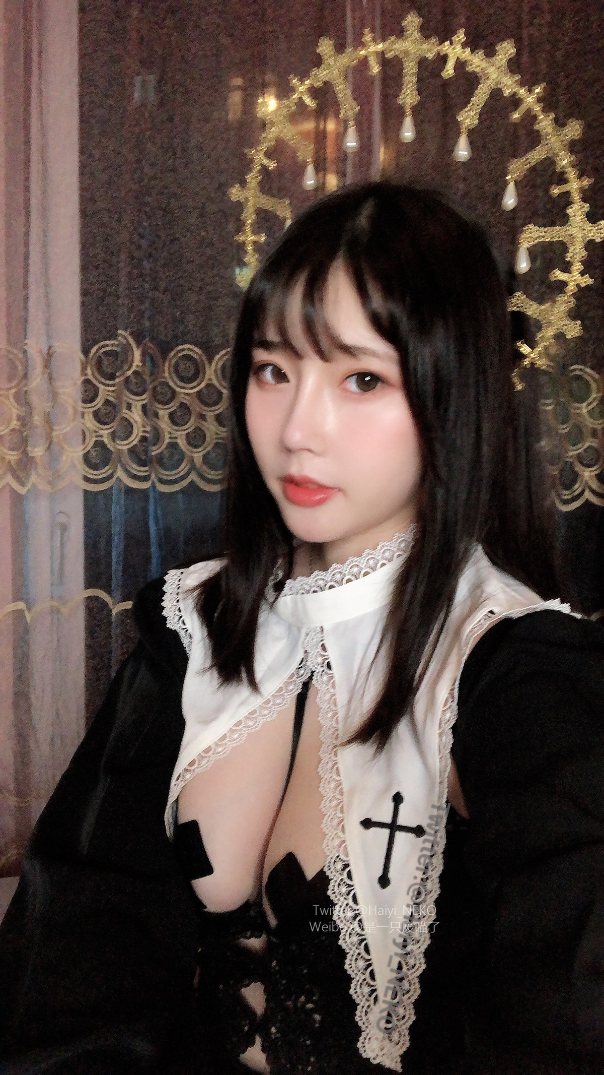 Xgyw.Net_Coser美女是一只废喵了09月图集主题性感女仆装 黑色修女服饰秀豪乳诱惑写真35P