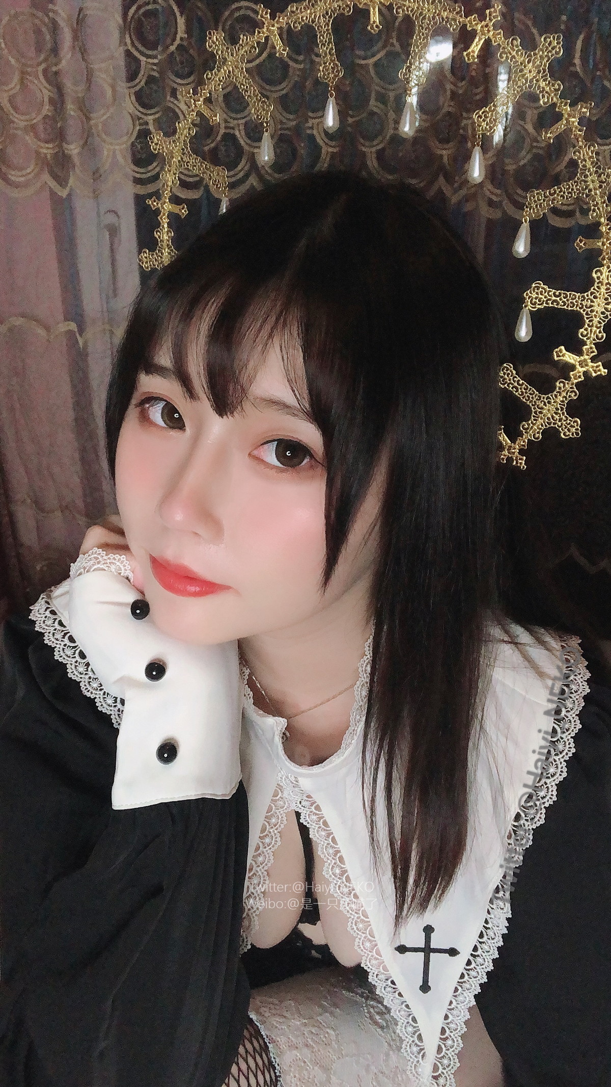 Xgyw.Net_Coser美女是一只废喵了09月图集主题性感女仆装 黑色修女服饰秀豪乳诱惑写真35P