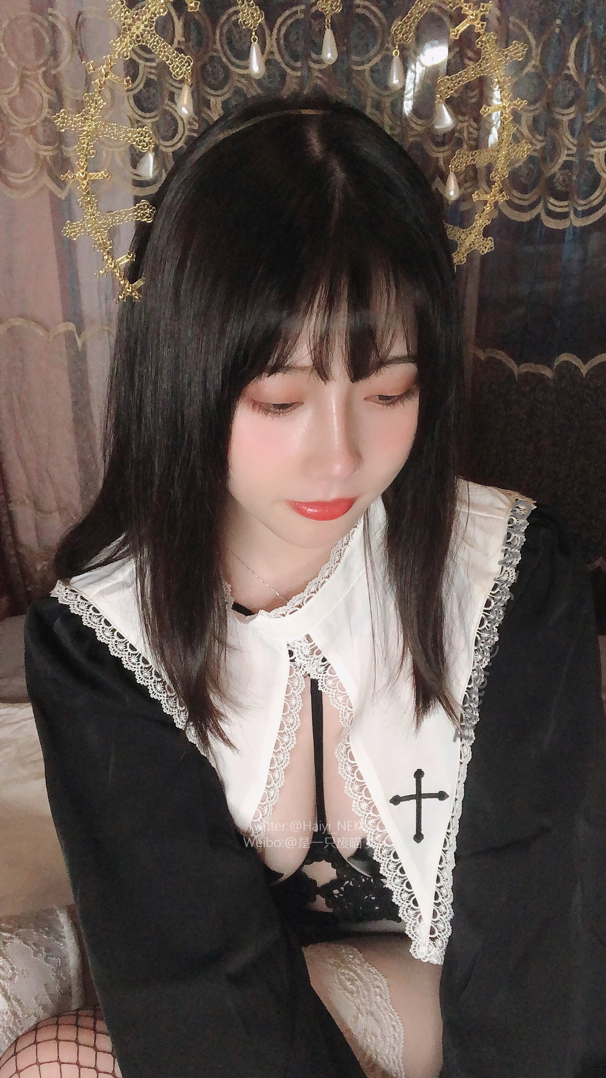 Xgyw.Net_Coser美女是一只废喵了09月图集主题性感女仆装 黑色修女服饰秀豪乳诱惑写真35P