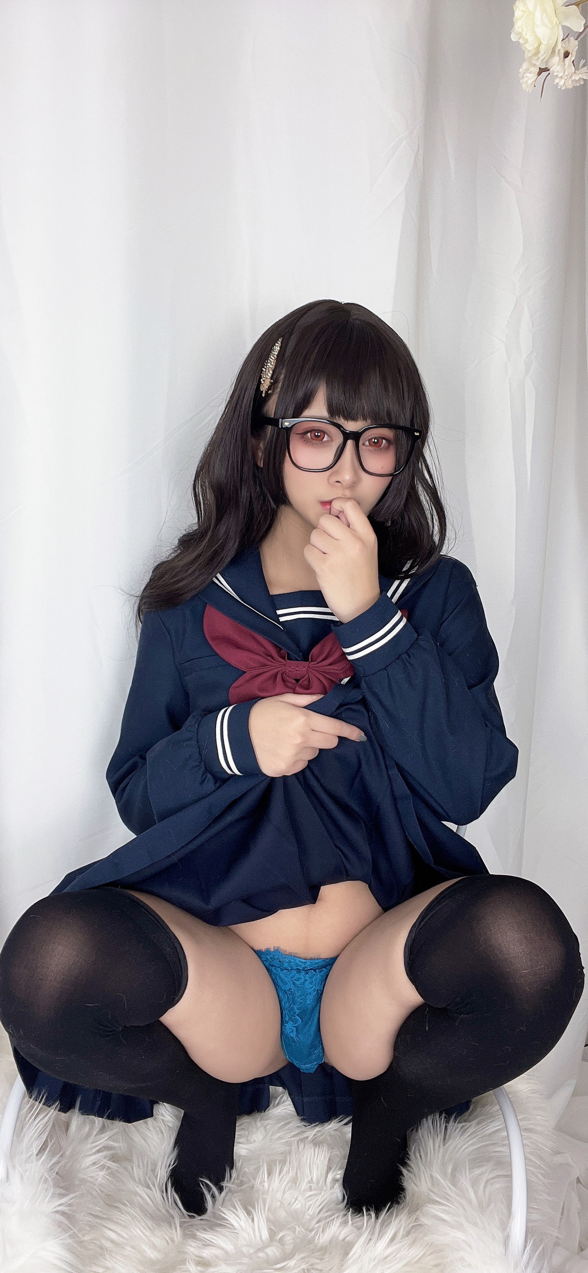 Xgyw.Net_动漫博主洛璃LoLiSAMA漫画主题私房脱学生制服露性感蕾丝内衣丰满诱惑写真113P