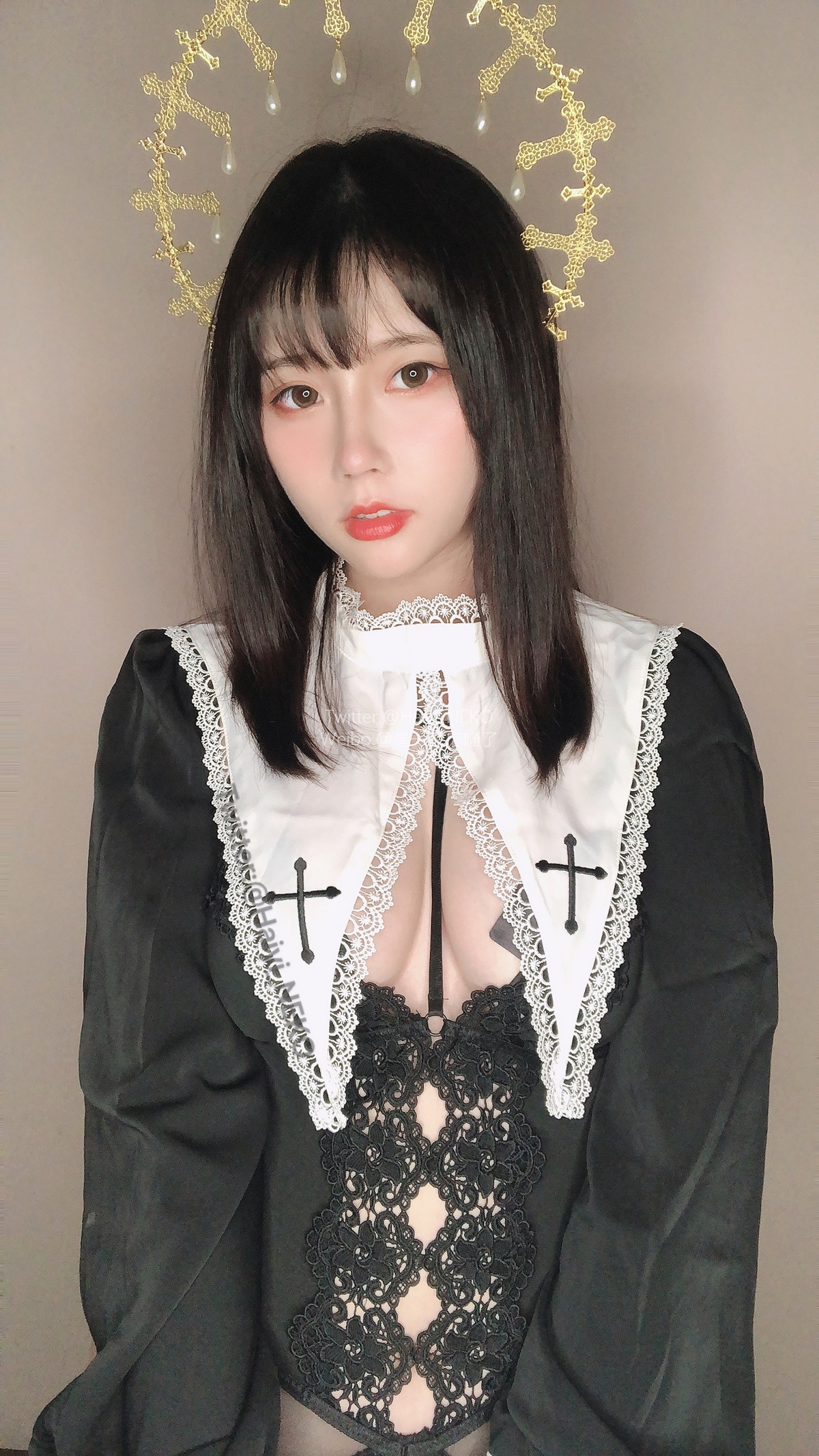 Xgyw.Net_Coser美女是一只废喵了09月图集主题性感女仆装 黑色修女服饰秀豪乳诱惑写真35P